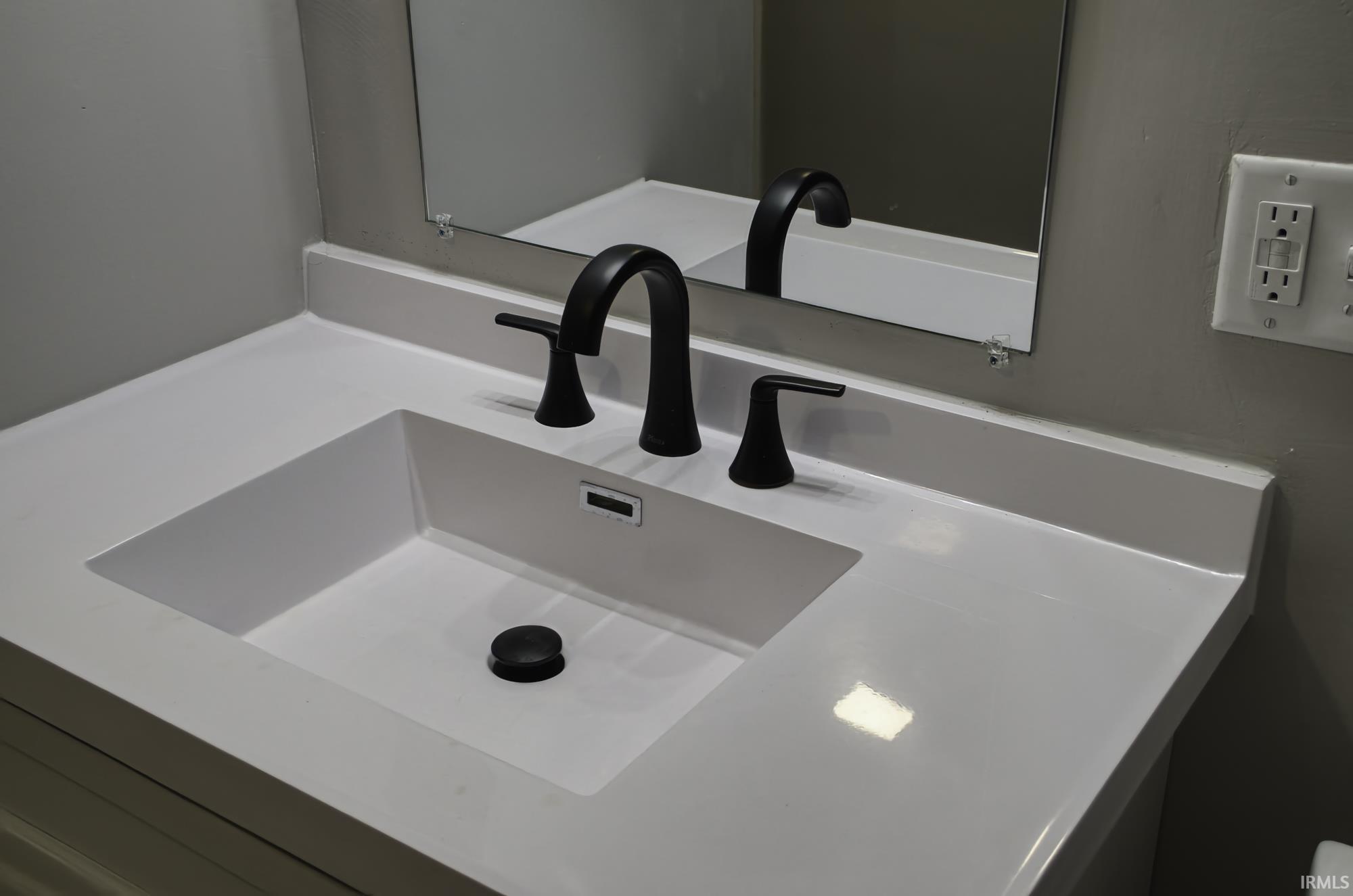 Photo 23 of 601 Charlotte Avenue