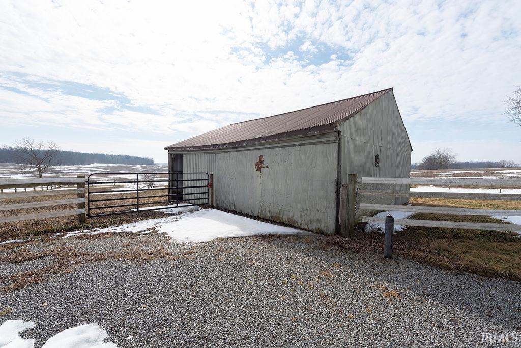 Photo 11 of 3960 E 500 N