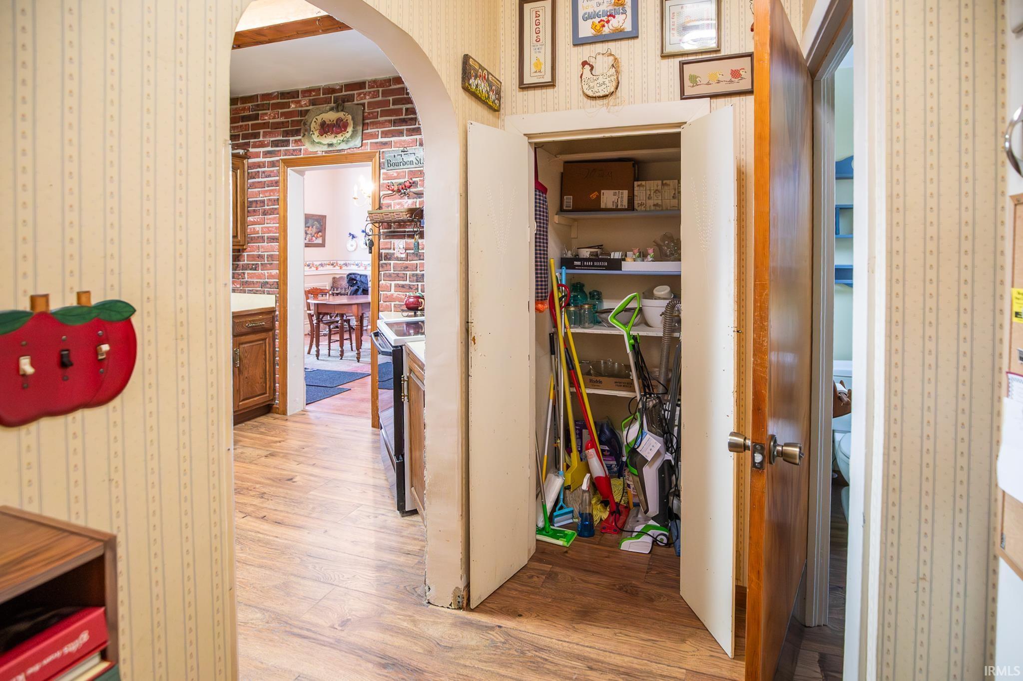 Photo 26 of 929 S Main Street