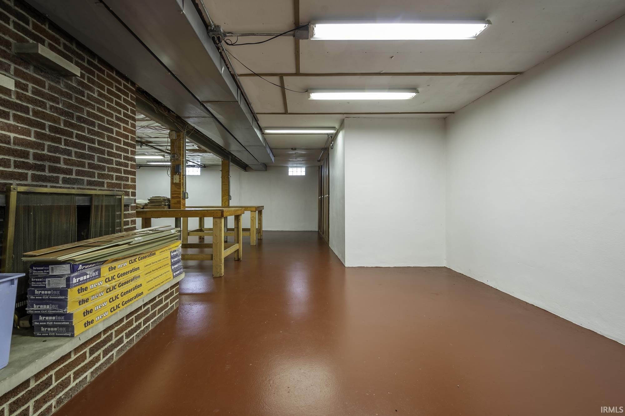 Photo 16 of 207 W Lincoln Highway