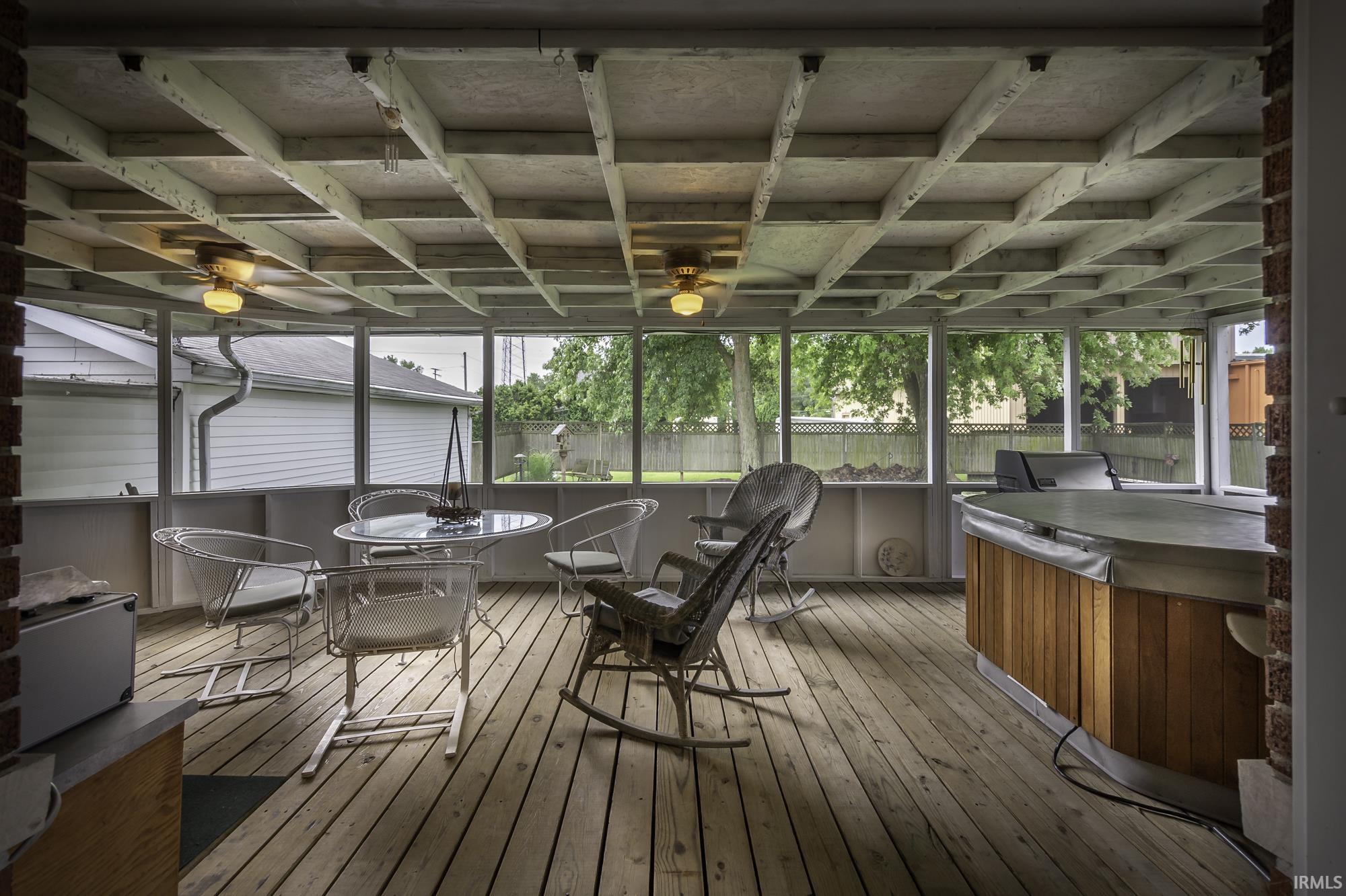 Photo 27 of 207 W Lincoln Highway