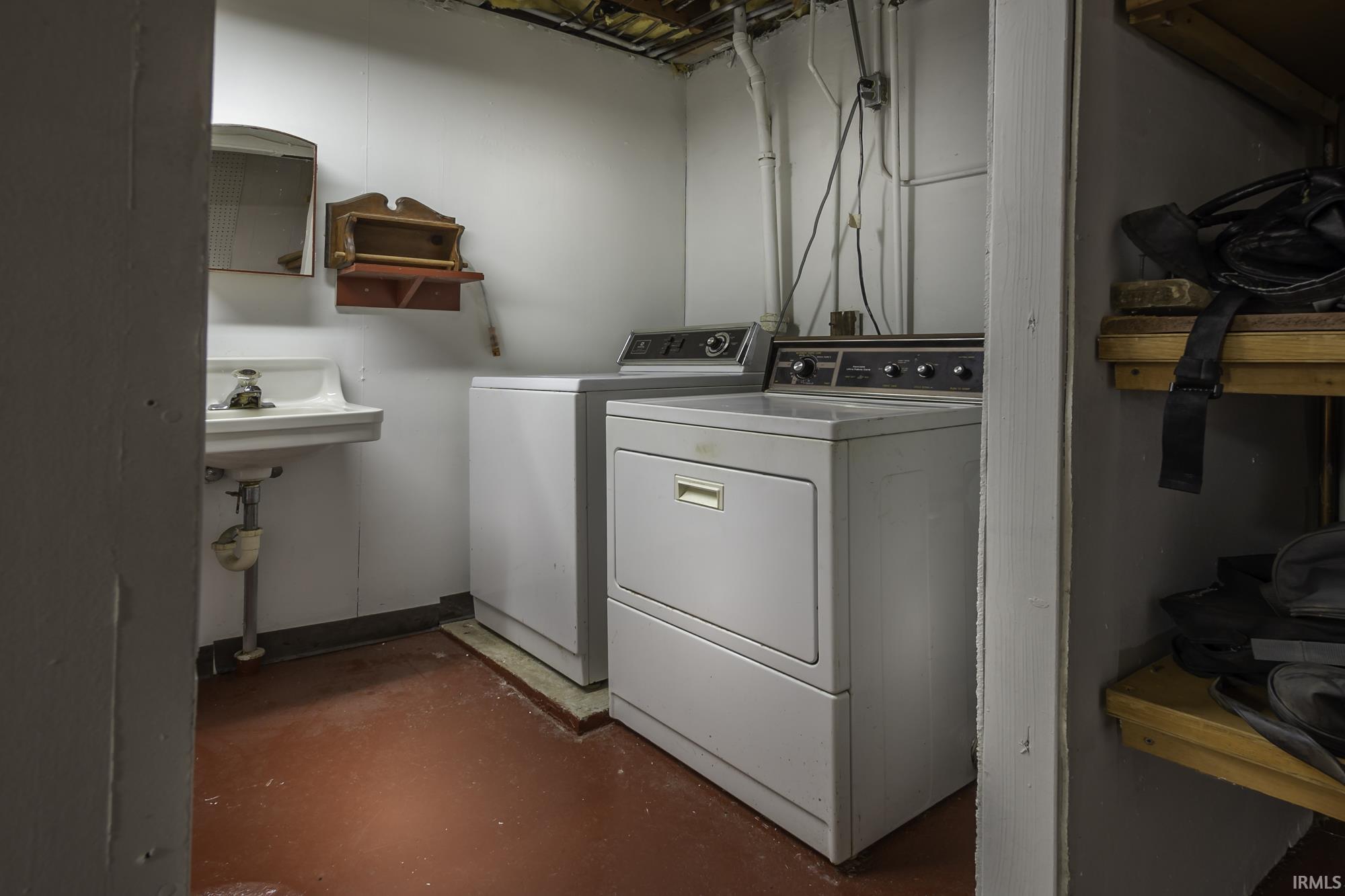 Photo 31 of 207 W Lincoln Highway