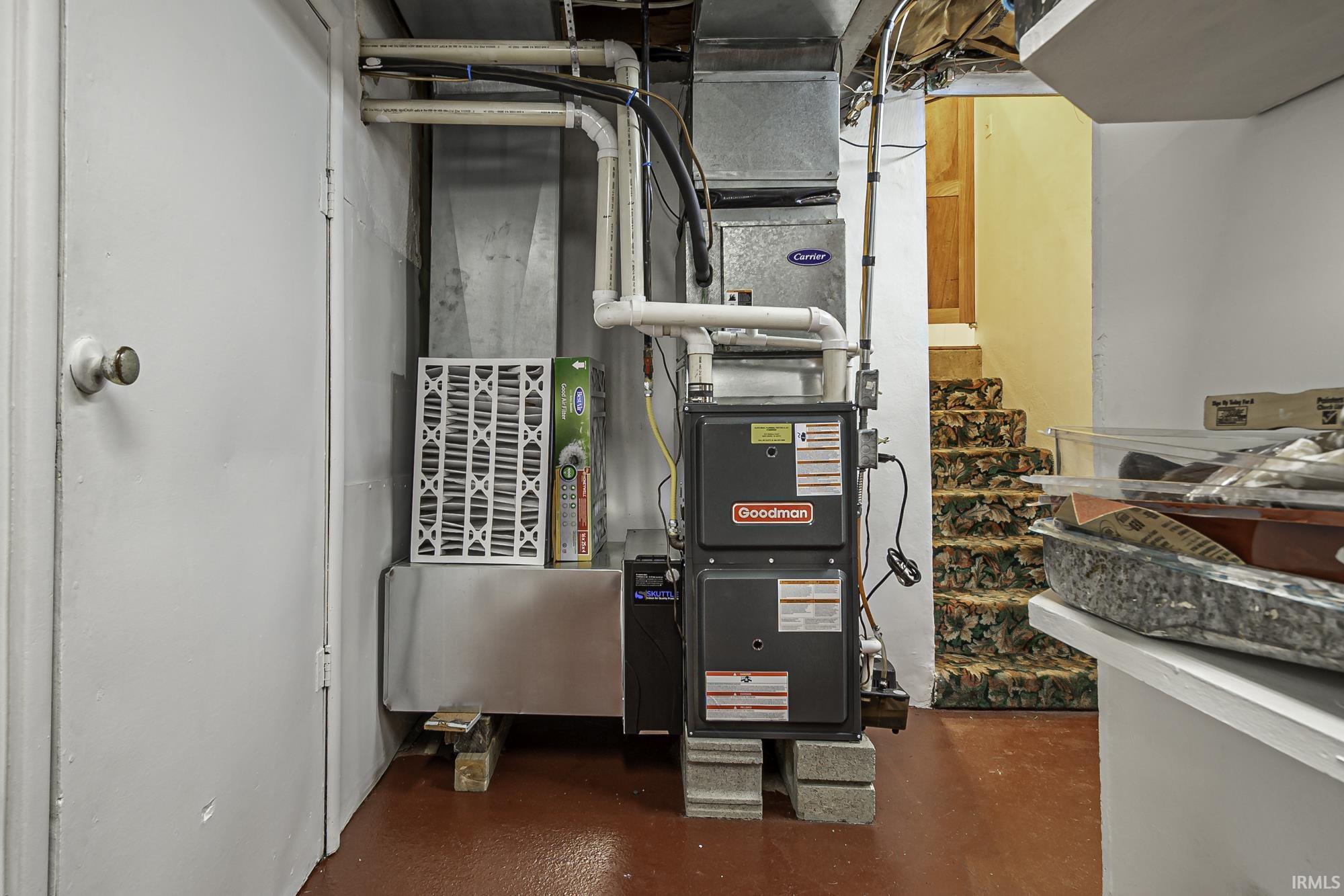 Photo 32 of 207 W Lincoln Highway