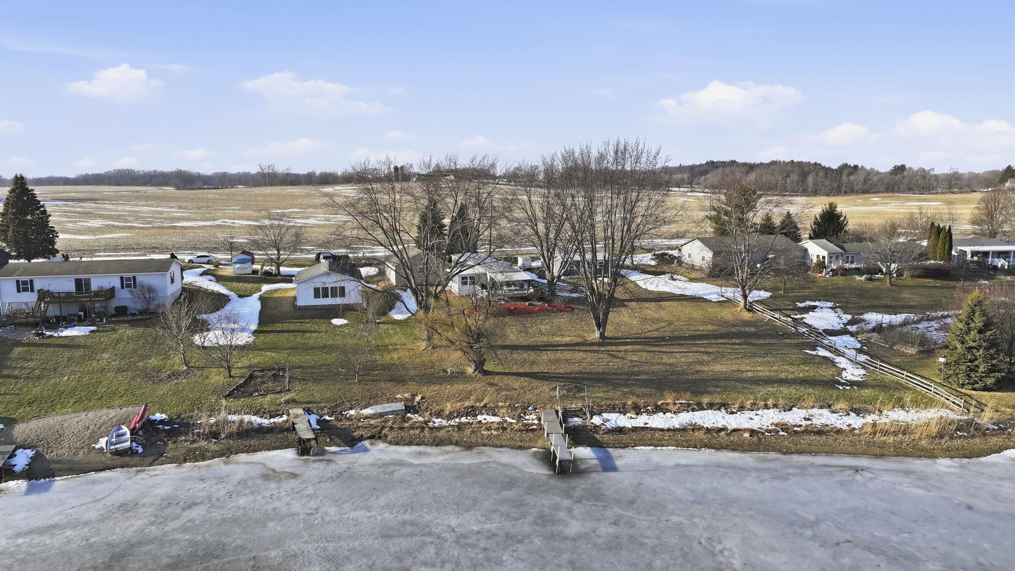 View of yard with a residential view