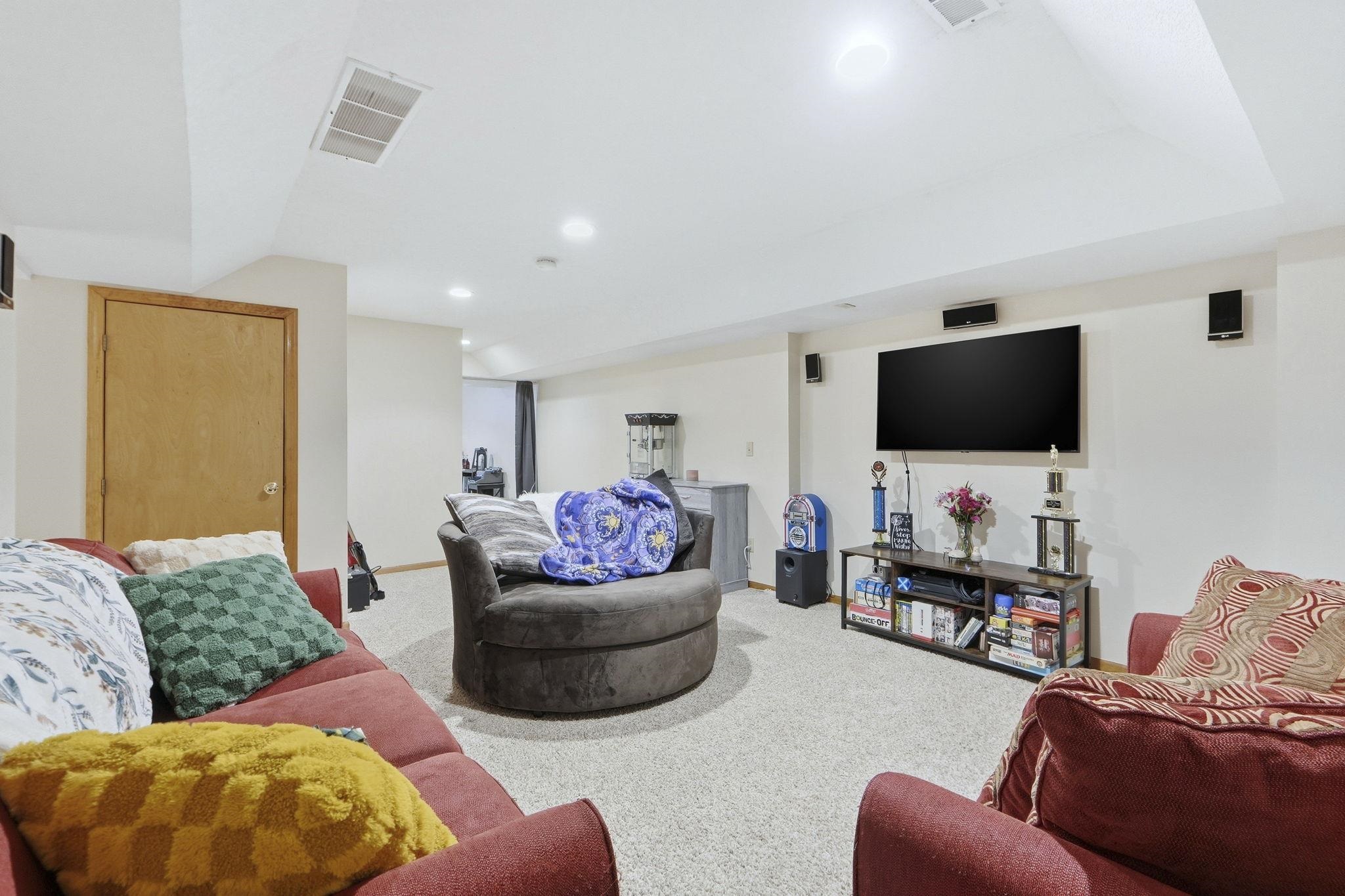 Photo 31 of 4317 Huntley Court