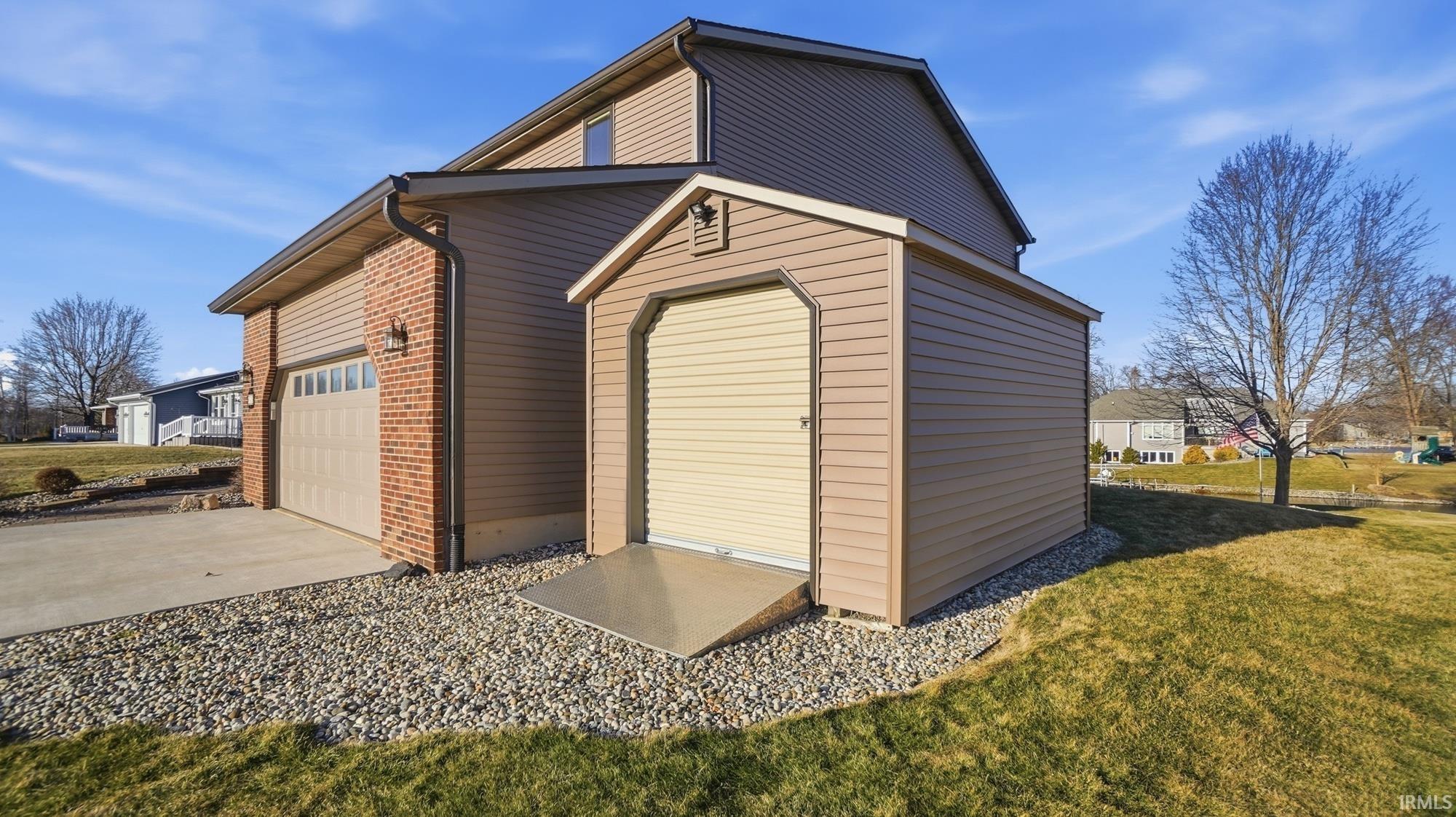 Photo 2 of 6005 S 030 W