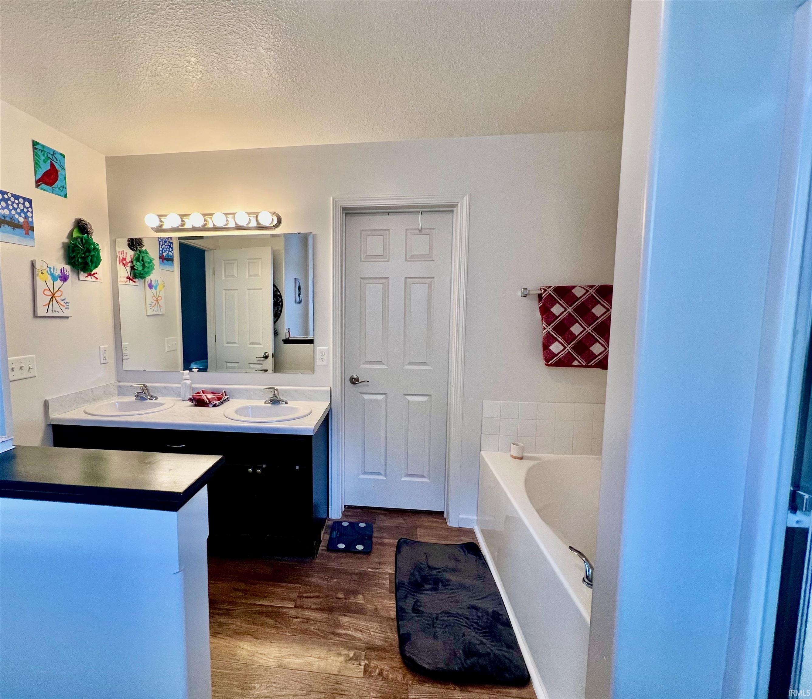 Photo 14 of 11214 Yalumba Pass