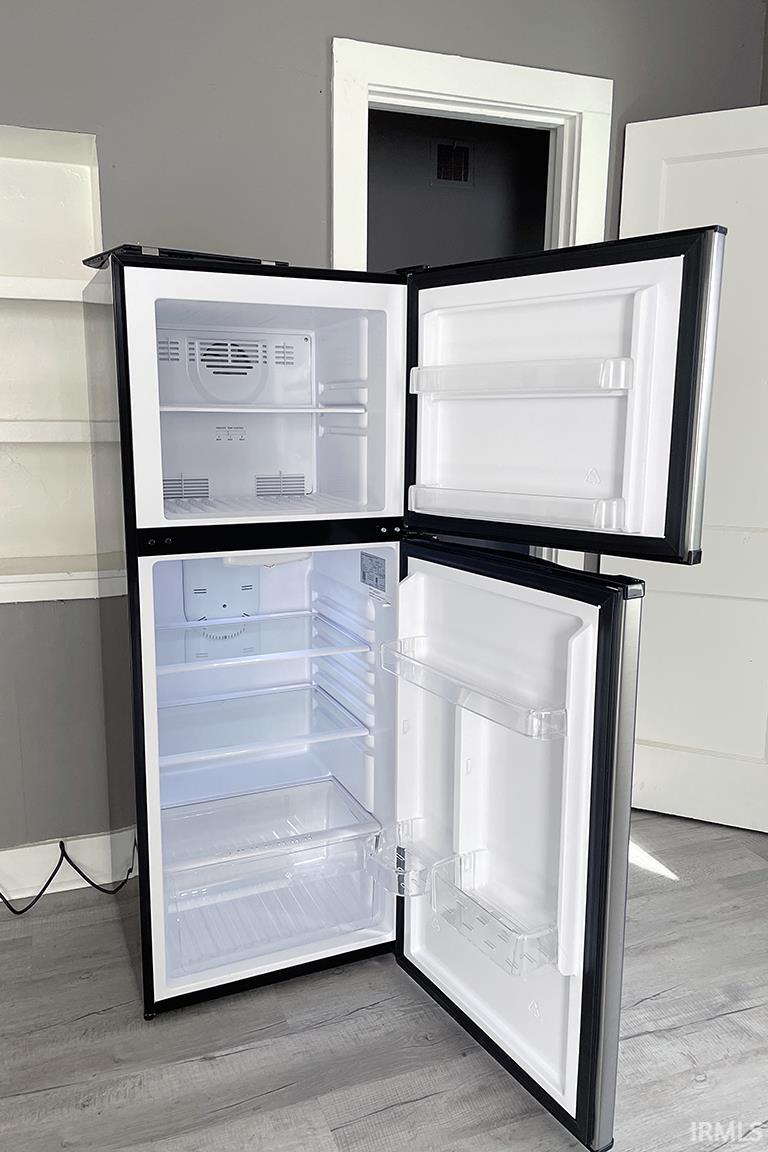 Photo 11 of 308 E Madison Street