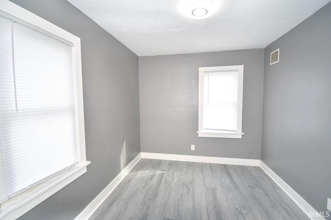 Photo 17 of 308 E Madison Street