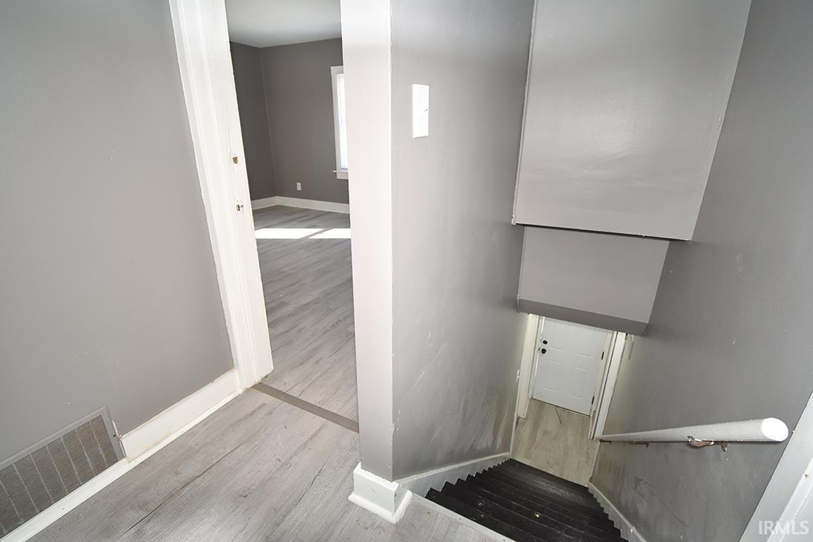 Photo 3 of 308 E Madison Street