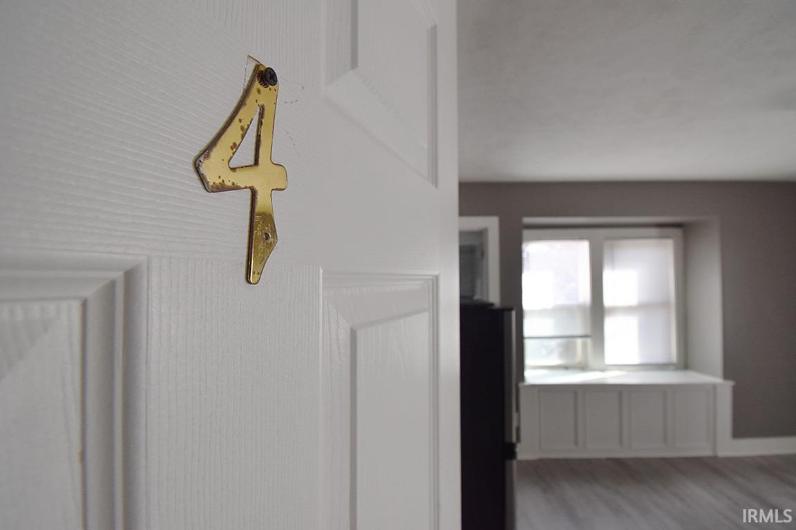 Photo 5 of 308 E Madison Street