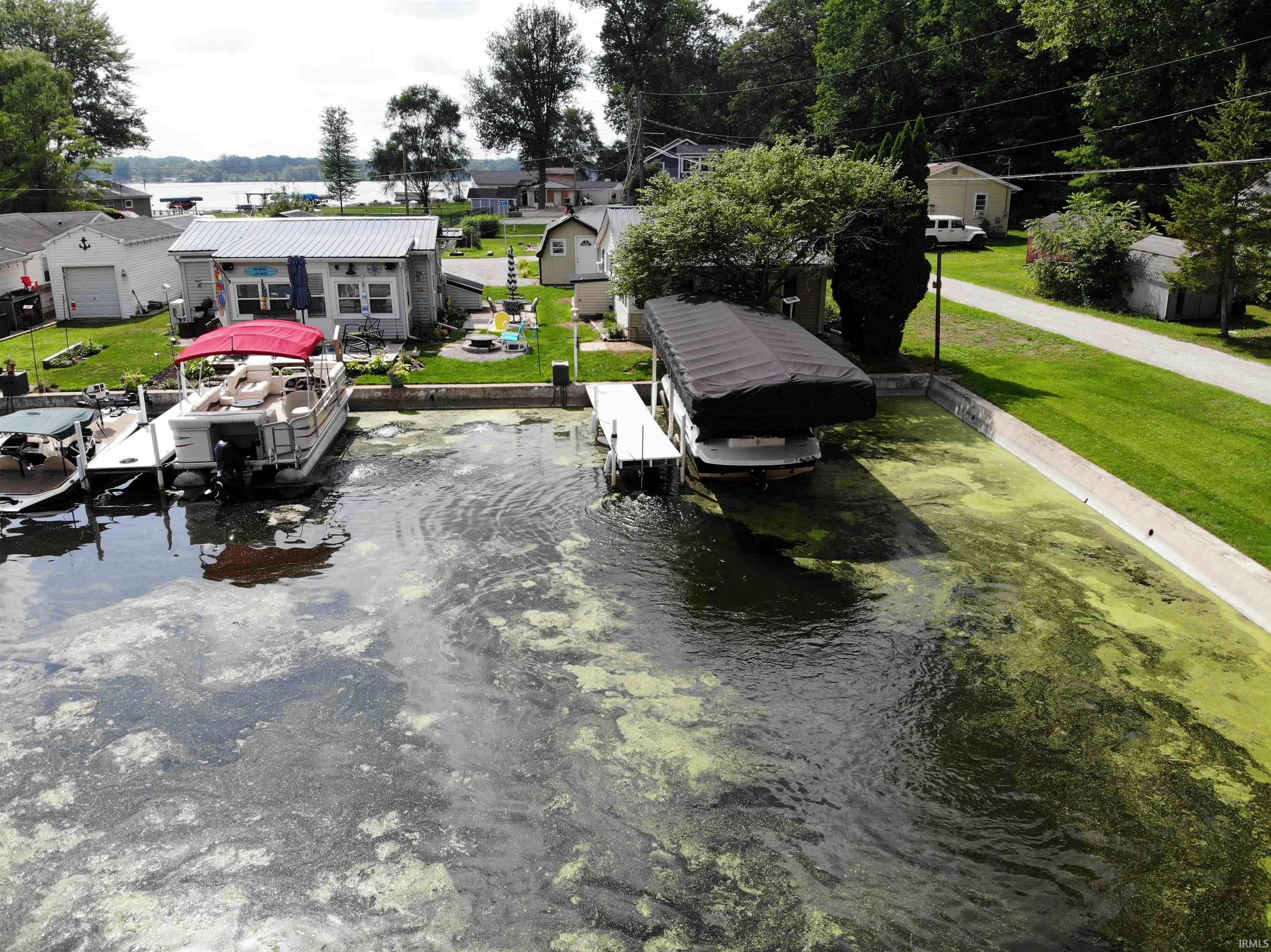 Photo 2 of 2 EMS B1D Lane