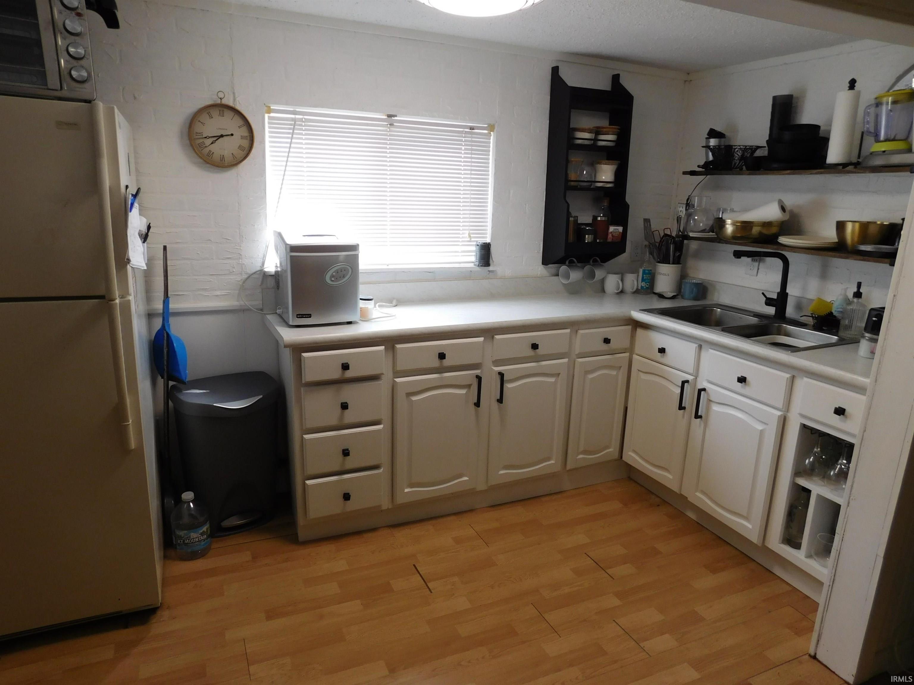 Photo 22 of 2 EMS B1D Lane