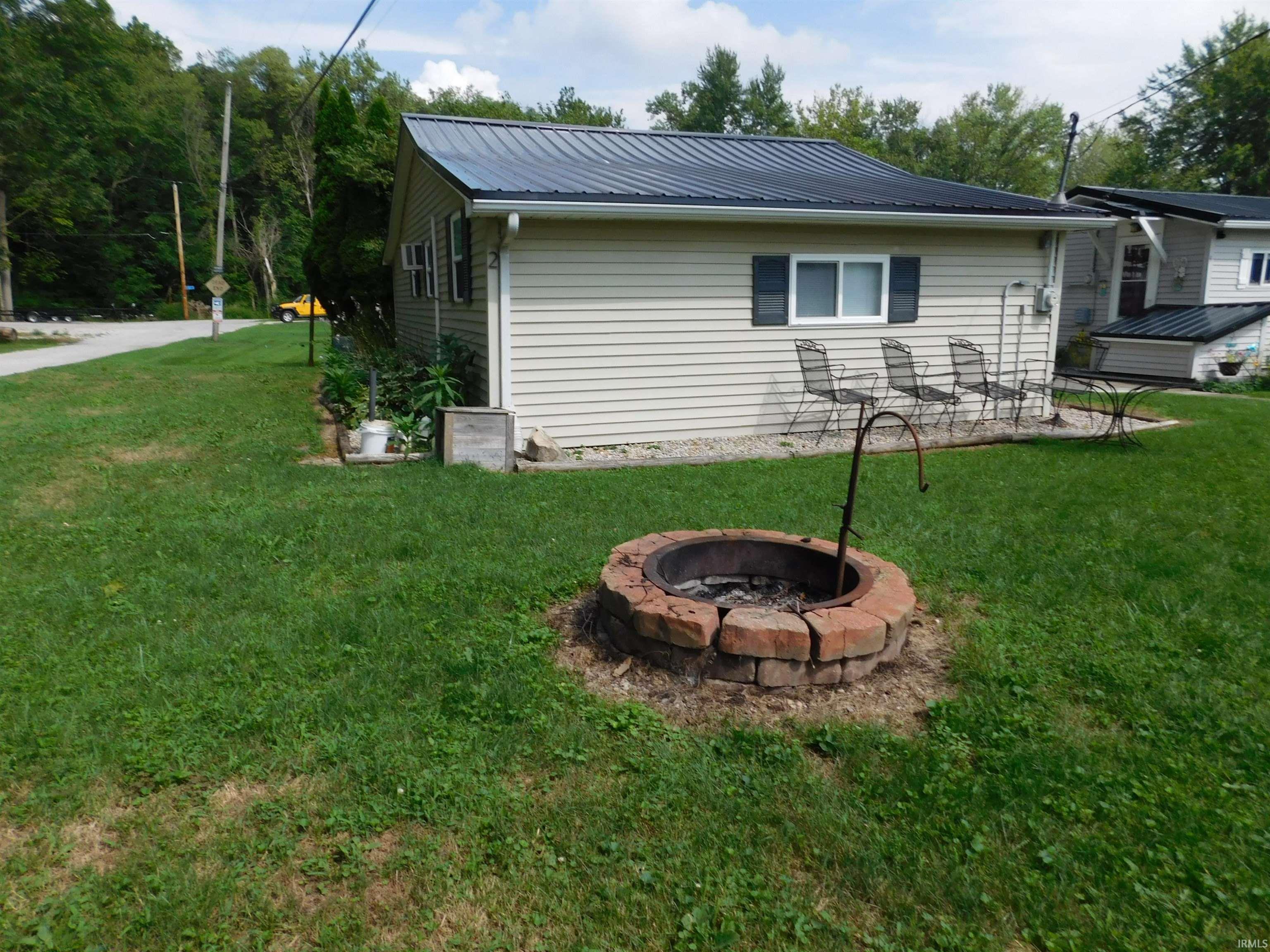 Photo 4 of 2 EMS B1D Lane