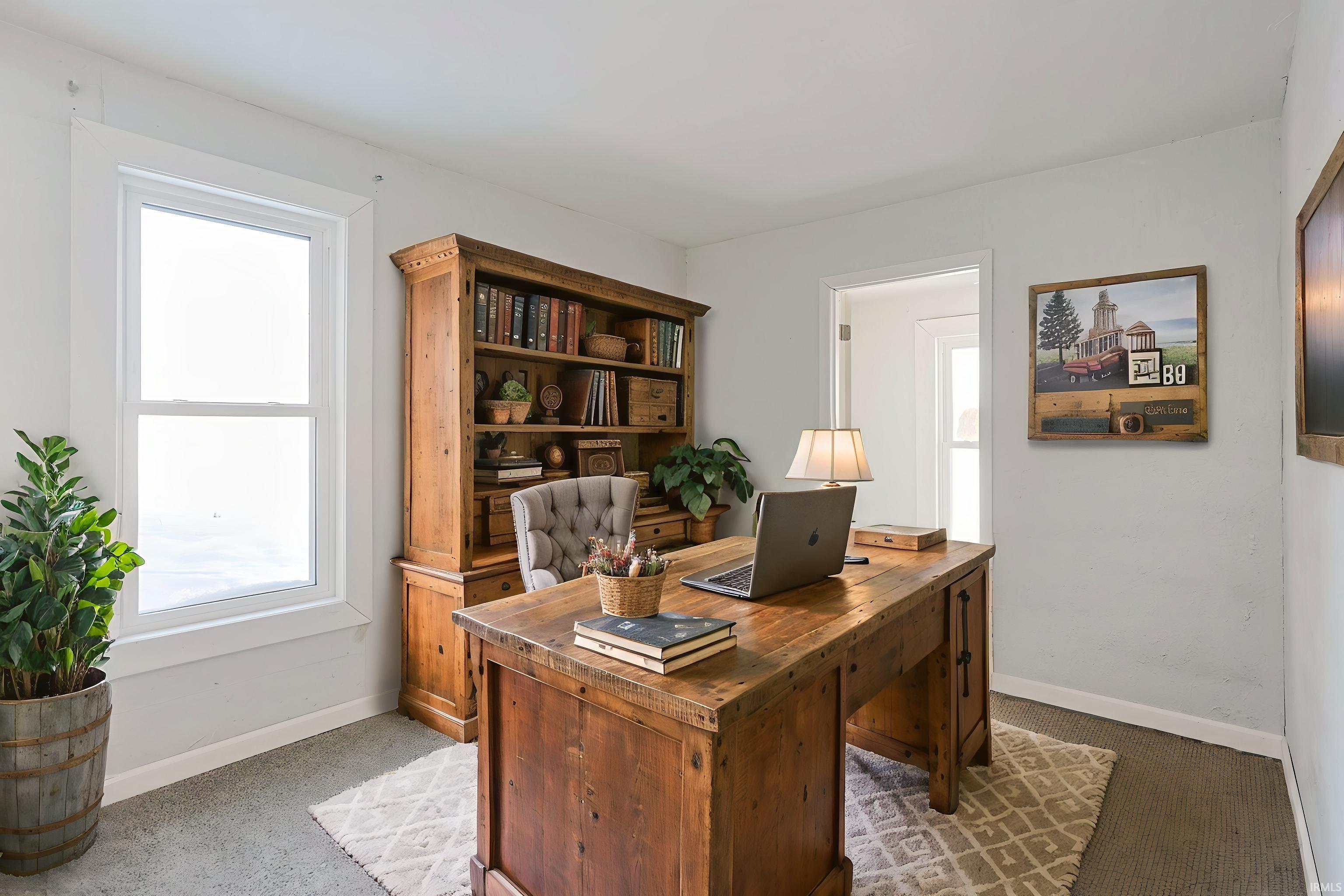 Office with baseboards