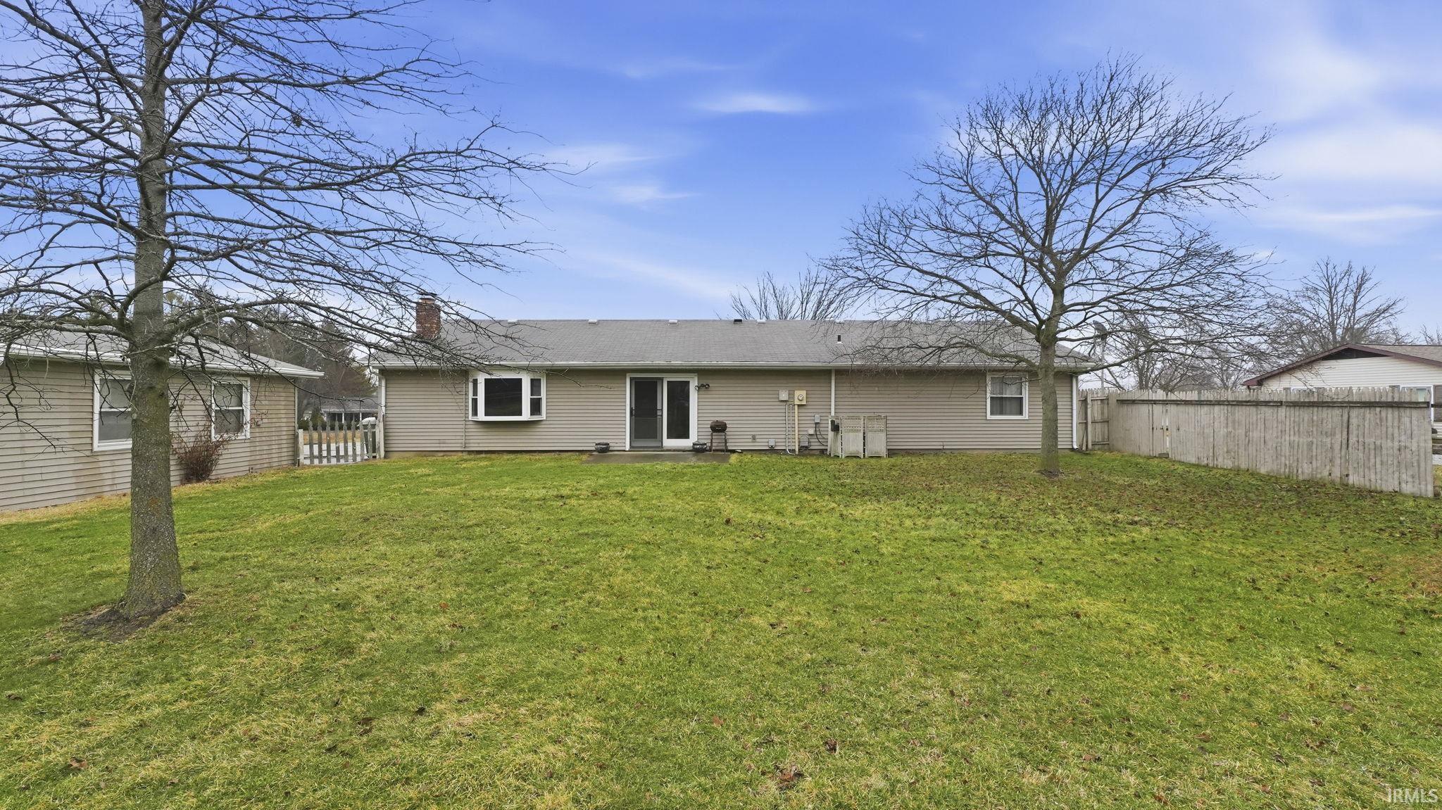 Photo 16 of 4615 Golfview Drive