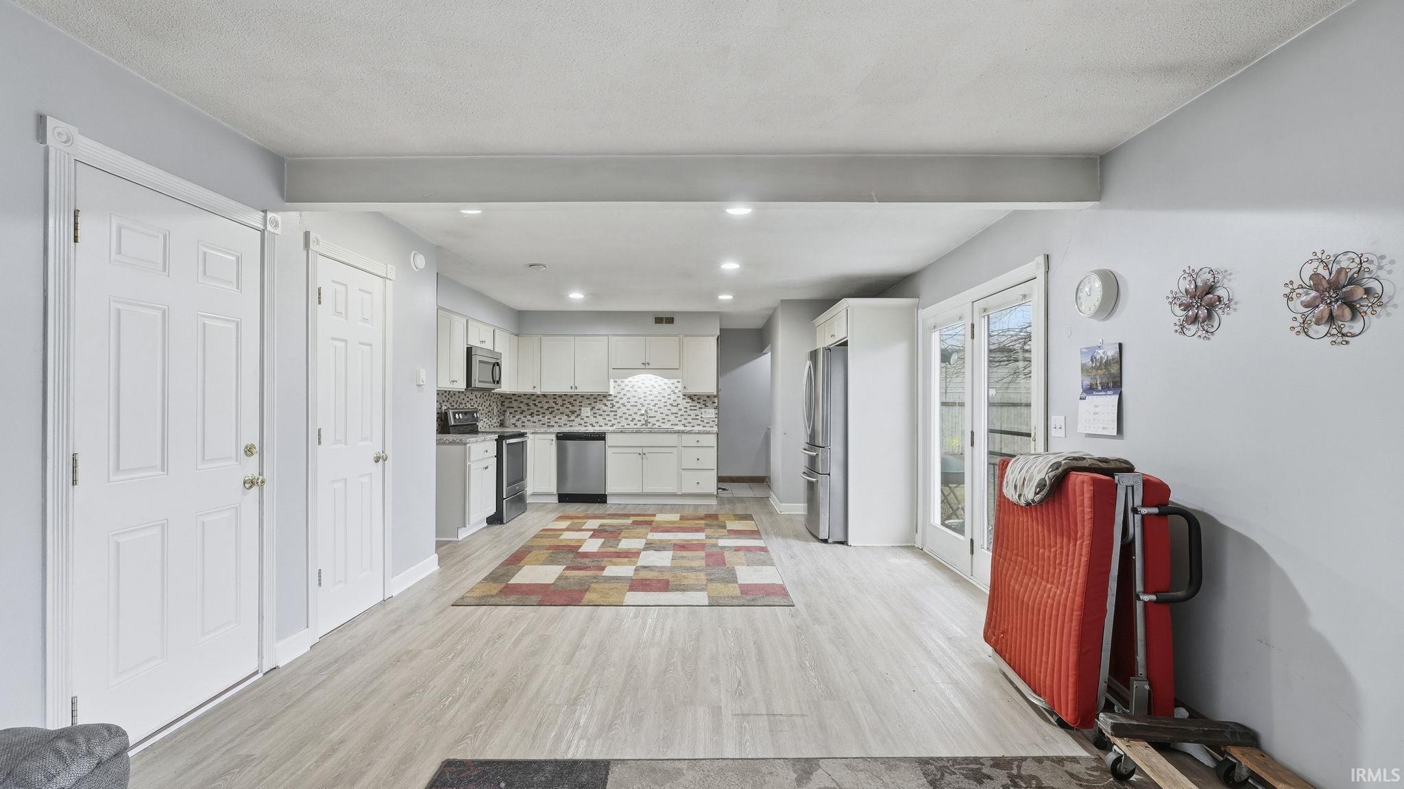 Photo 4 of 4615 Golfview Drive