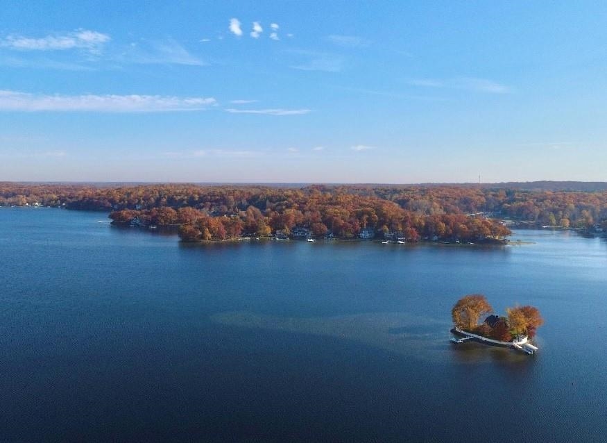 Photo 2 of 540 Ln 280  Lake James