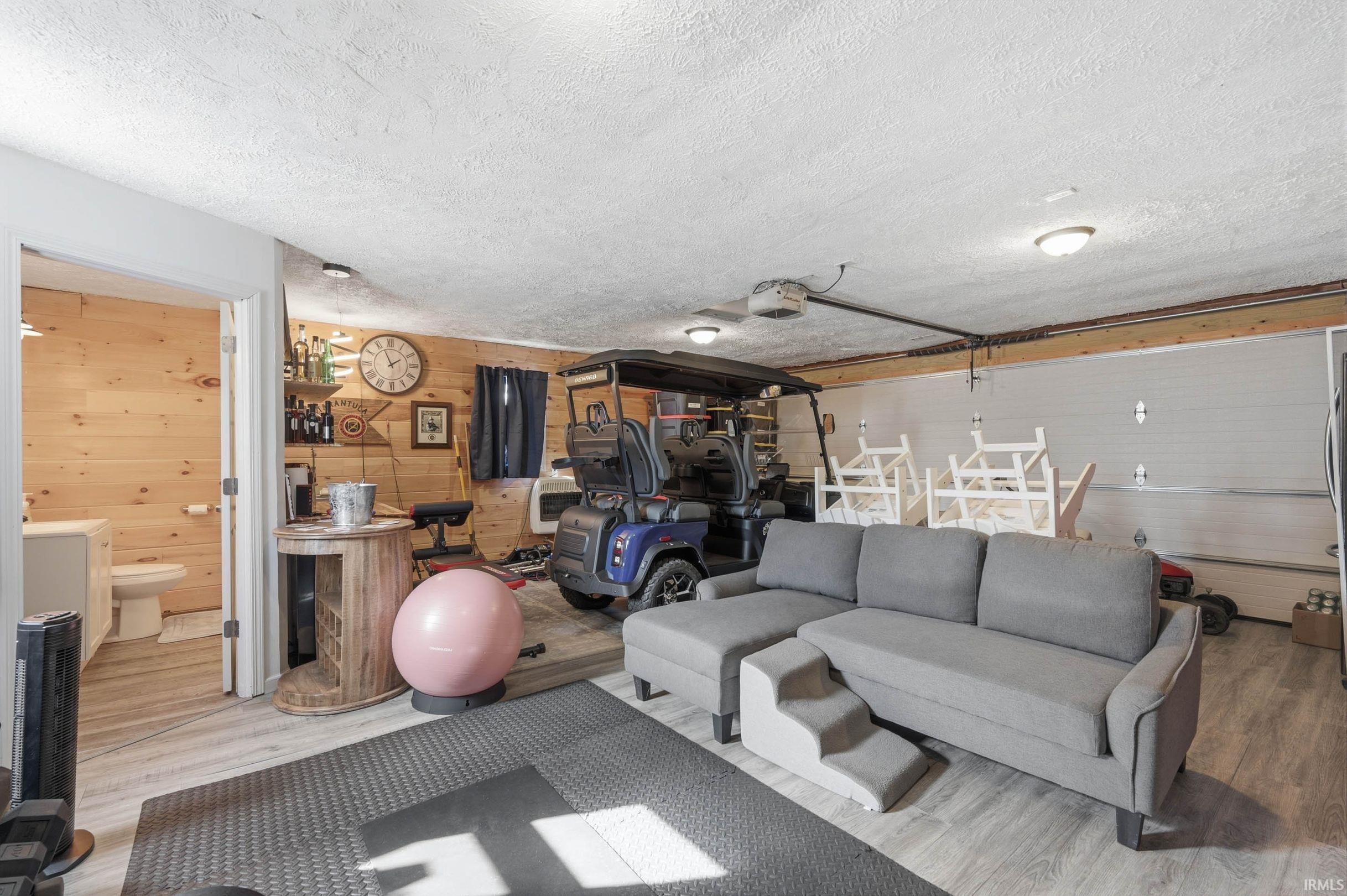 Photo 17 of 135 EMS B 43 Lane