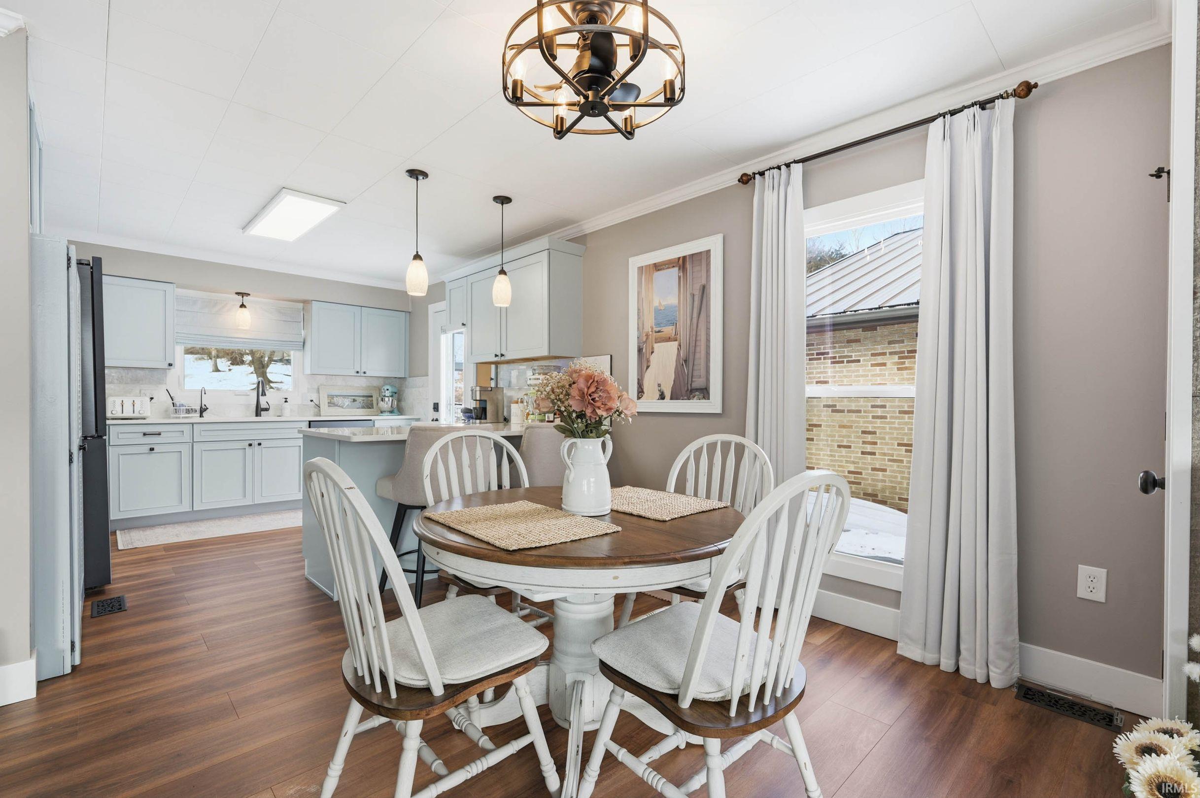 Photo 9 of 135 EMS B 43 Lane