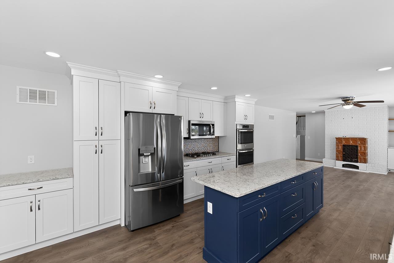 Photo 14 of 3111 N East Lake Drive