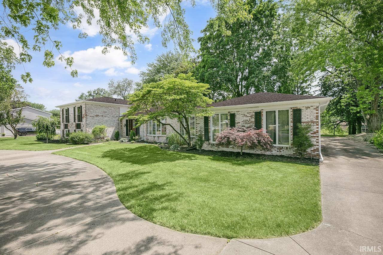 Photo 2 of 3111 N East Lake Drive