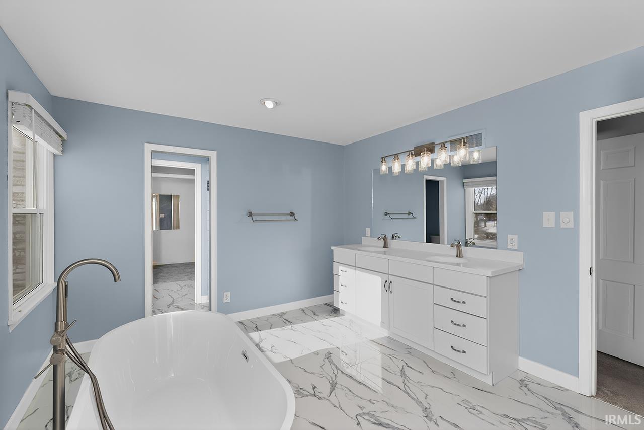 Photo 27 of 3111 N East Lake Drive