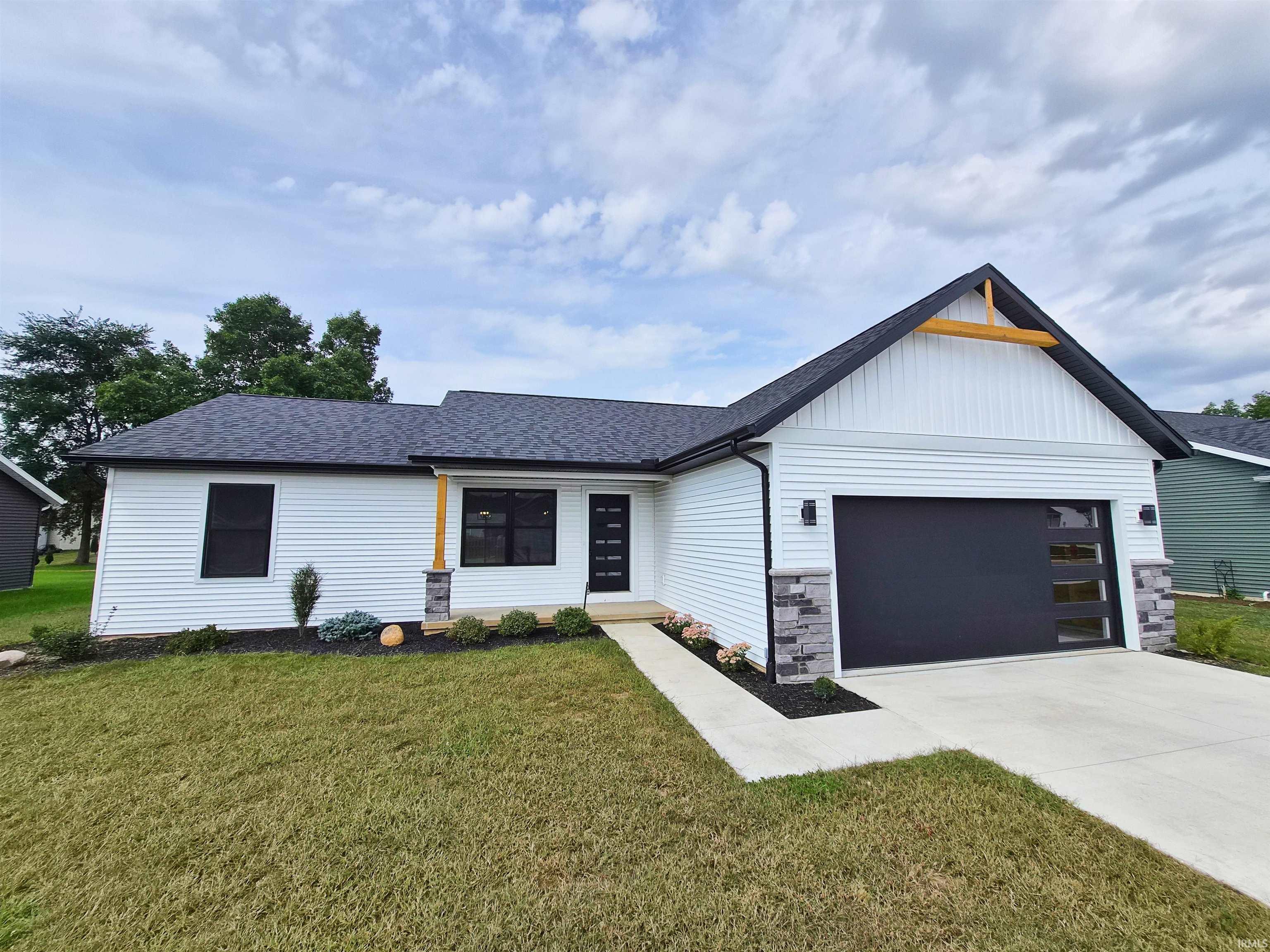 Photo 1 of Manufactured home for sale at 445 N Eastfield Cir, Milford, IN 46542 | MLS# 202606049 | Listing updated on 2026-10-07