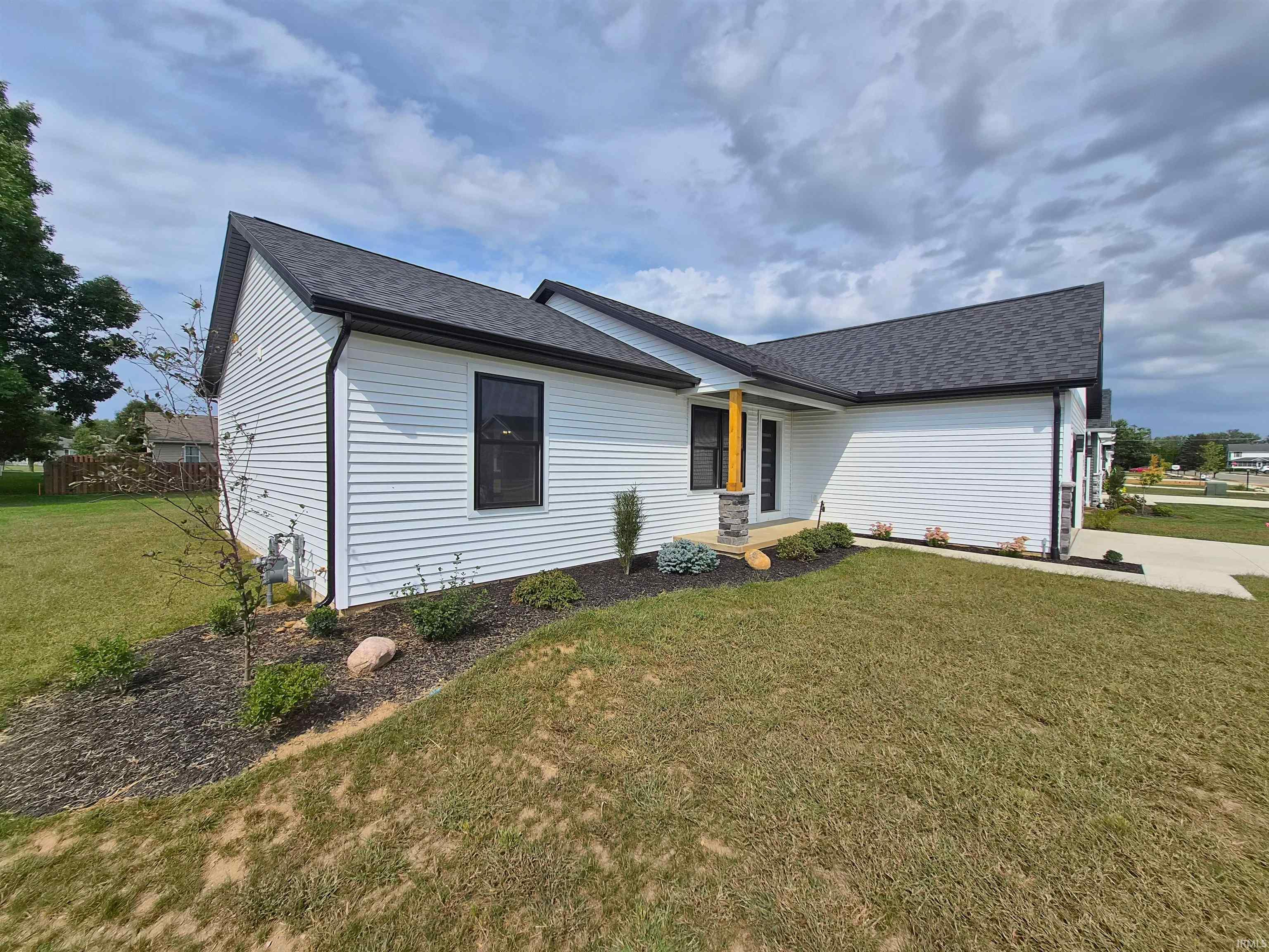 Photo 25 of Manufactured home for sale at 445 N Eastfield Cir, Milford, IN 46542 | MLS# 202606049 | Listing updated on 2026-10-07