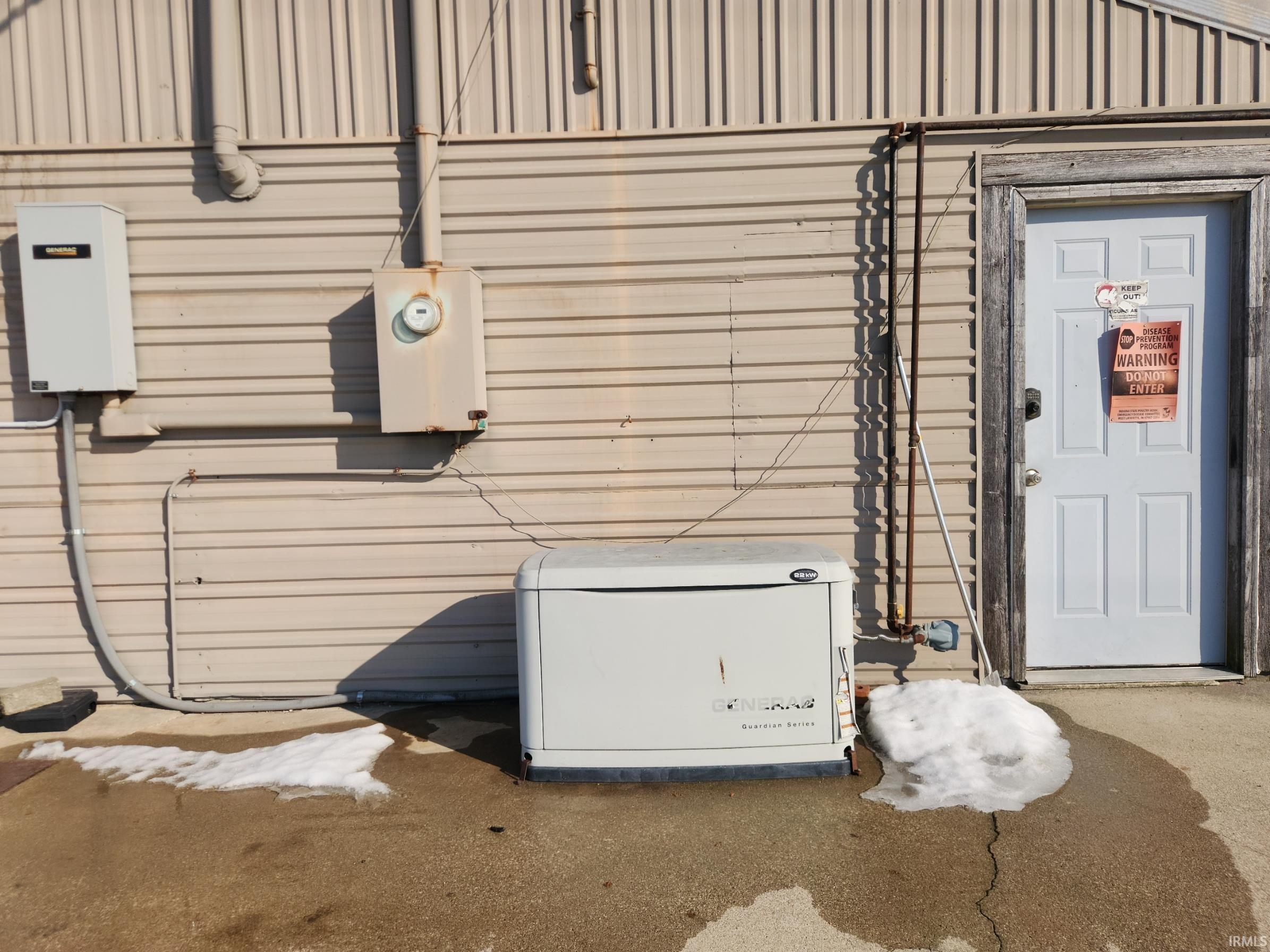 Exterior view of a power unit and electric meter