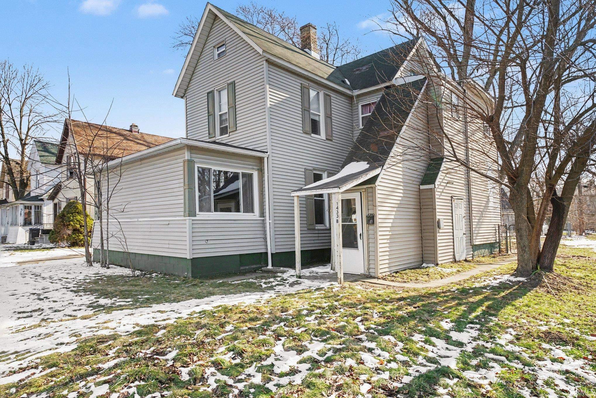 Photo 0 of 1433 W Franklin Street