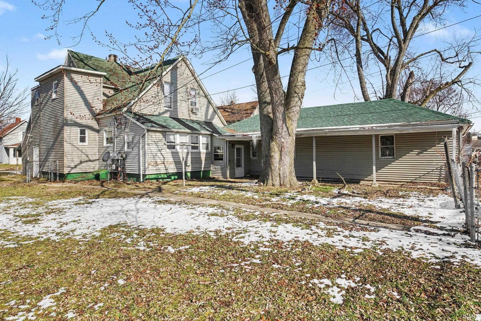 Photo 4 of 1433 W Franklin Street