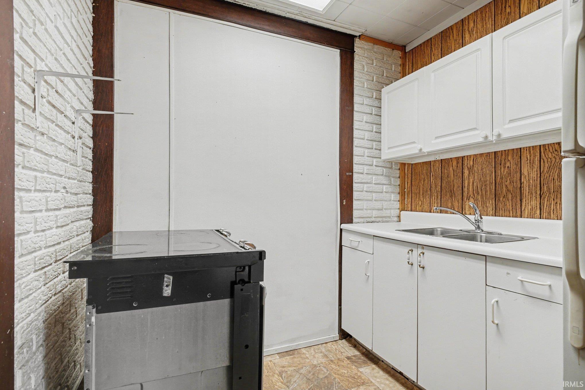 Photo 6 of 1433 W Franklin Street