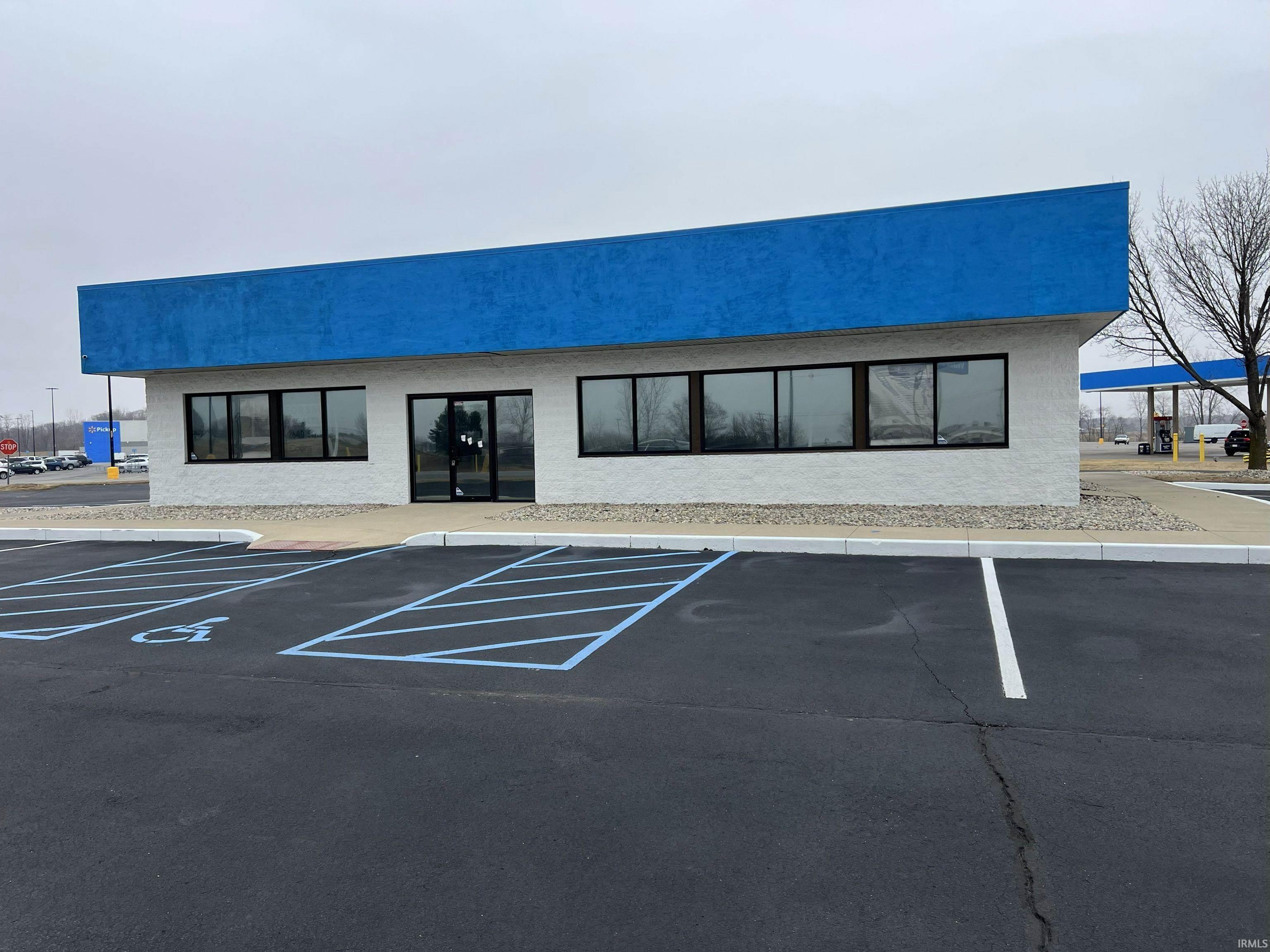 Photo 0 of 2505 E North Street