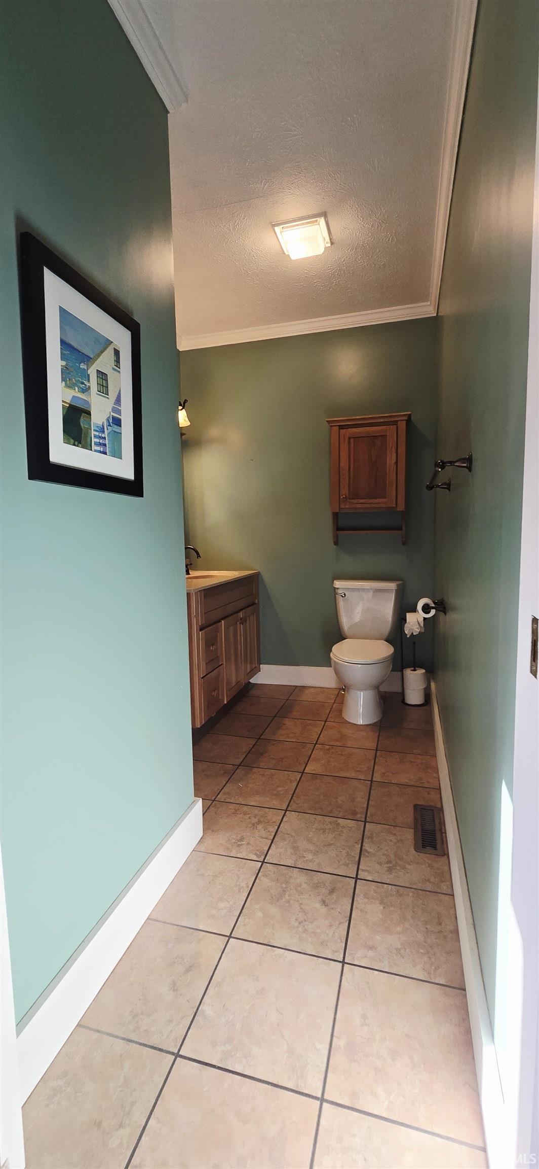 Photo 32 of 503 E 3rd Street