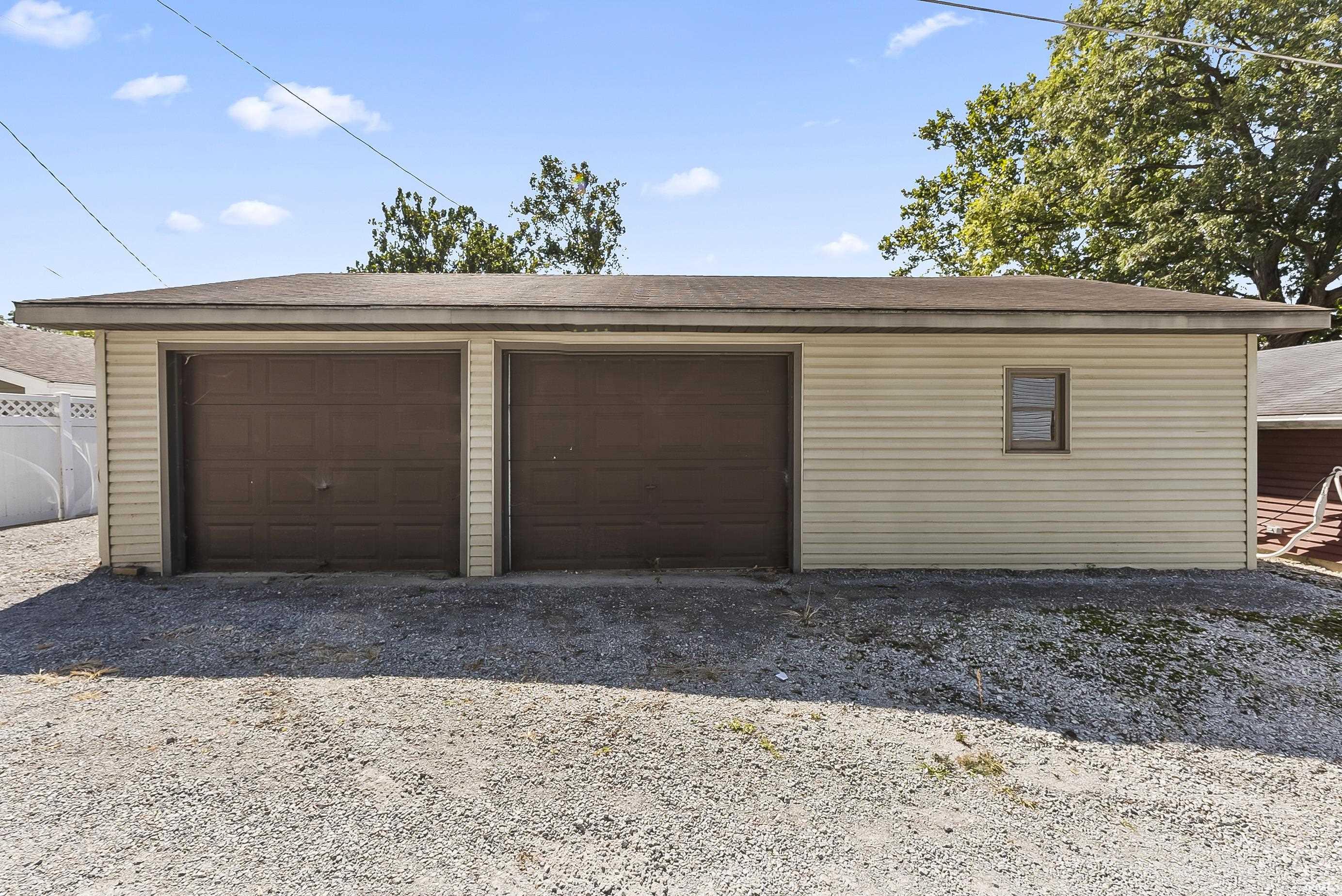 Photo 2 of 7 EMS D7A Lane