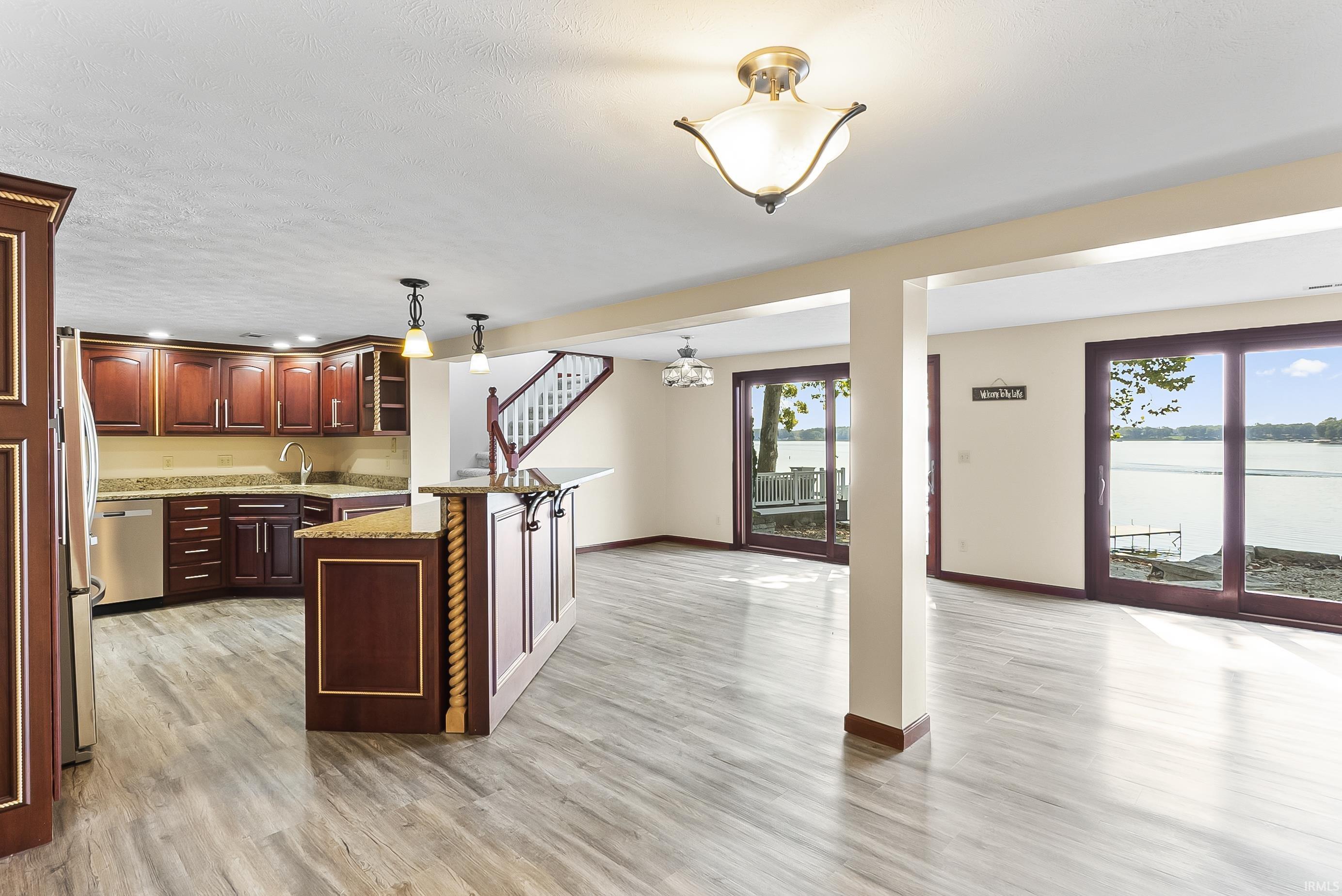 Photo 27 of 7 EMS D7A Lane