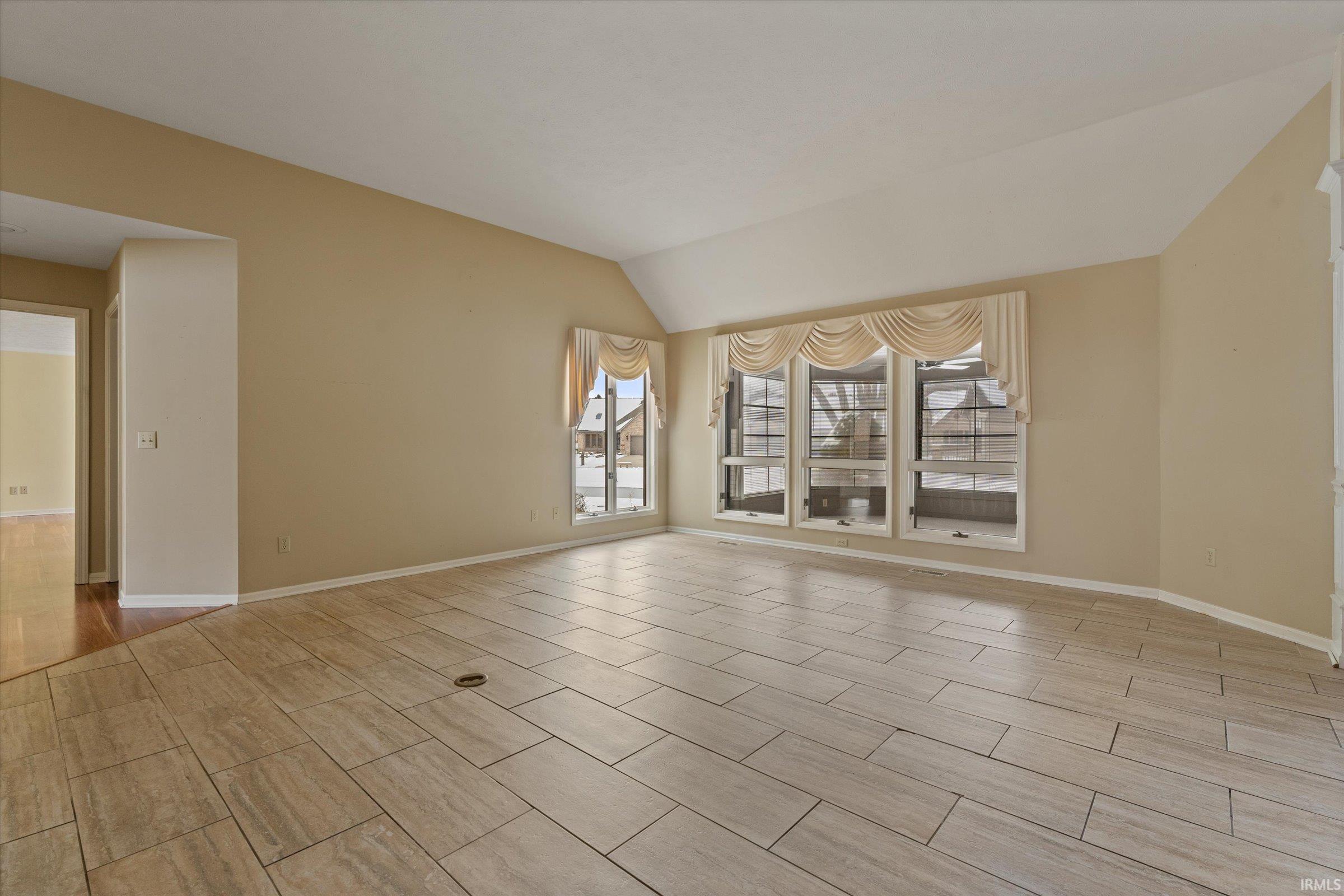 Photo 5 of 22931 Stone Way Street