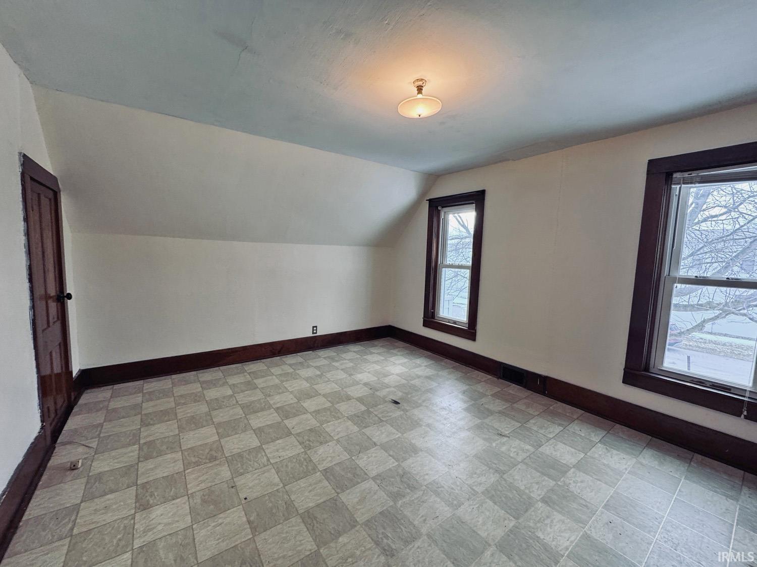 Photo 14 of 202 E Ellsworth Street