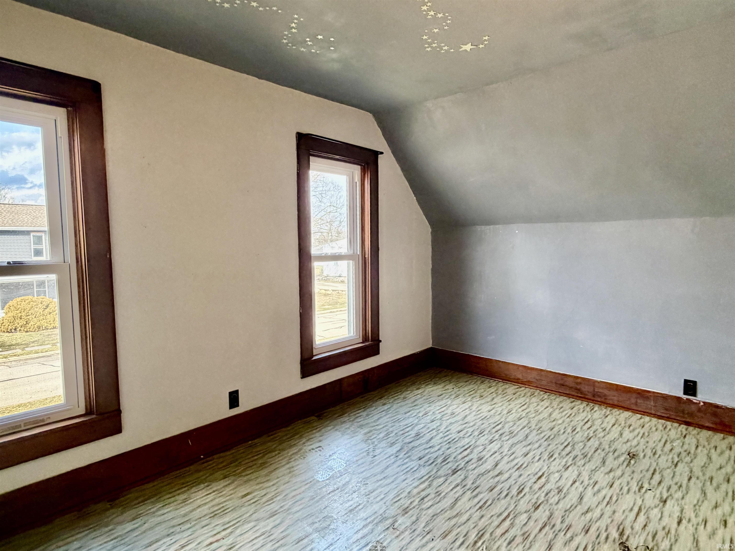 Photo 17 of 202 E Ellsworth Street