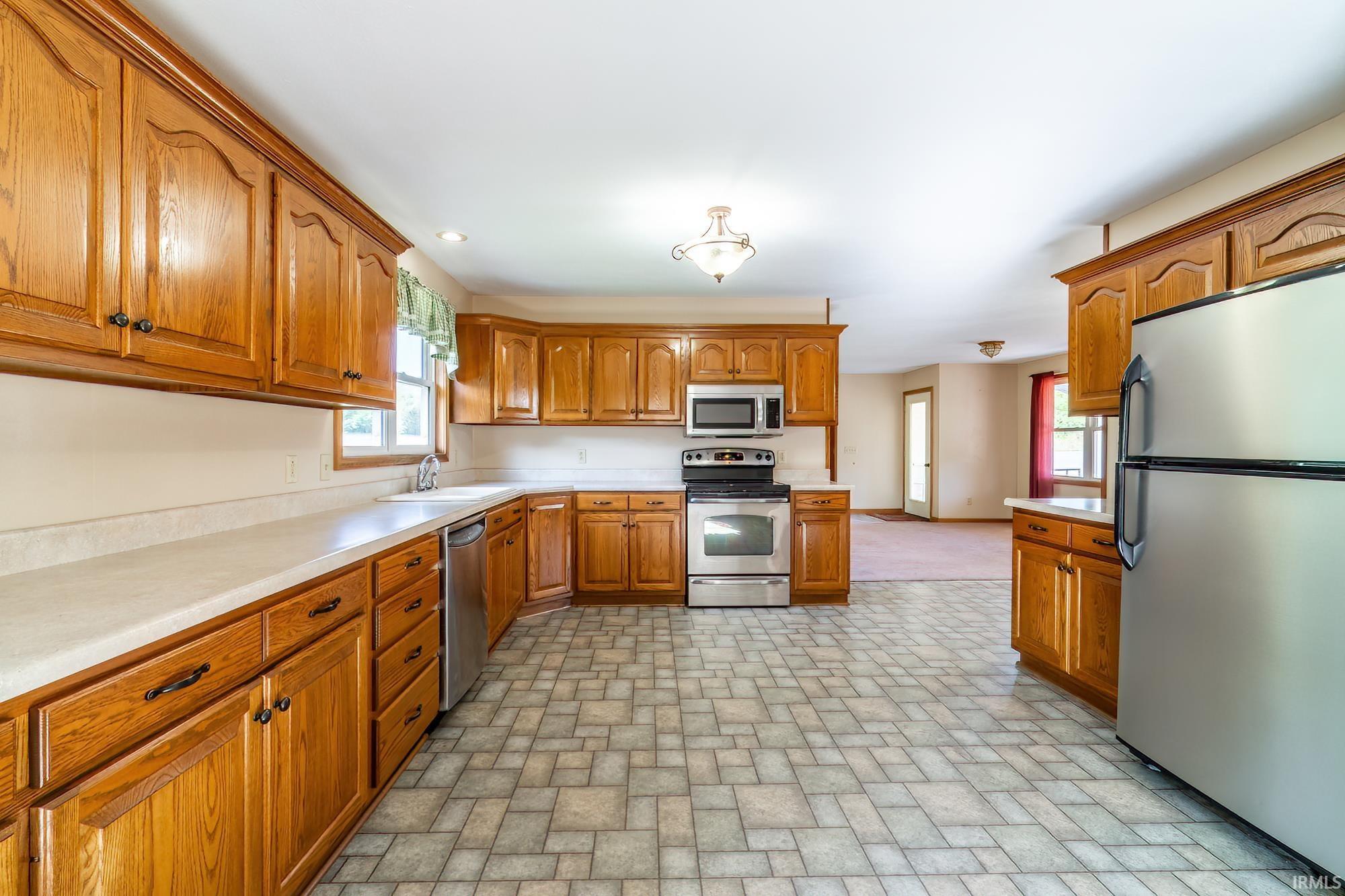 Photo 20 of 9540 E 500 S Road