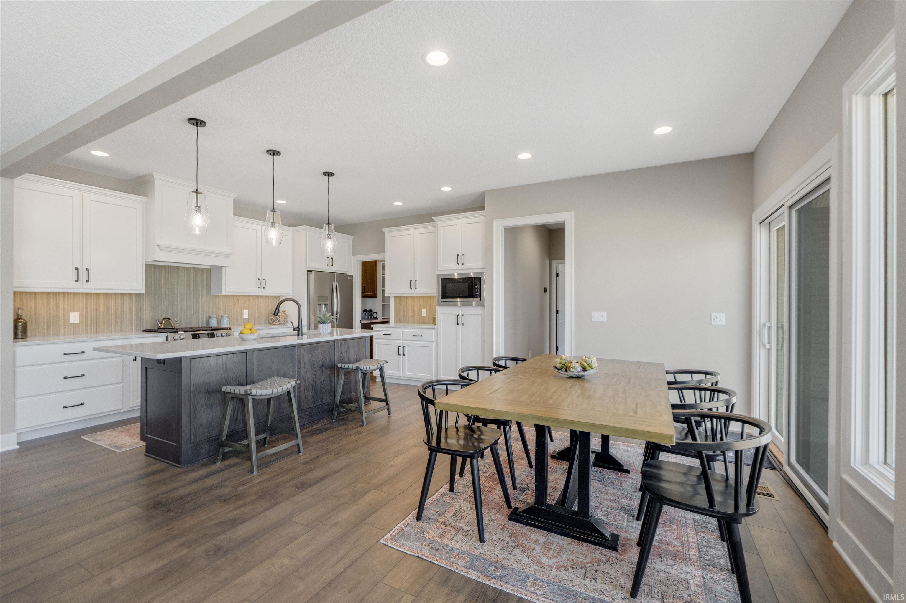 Photo 11 of 17645 Monza Pass