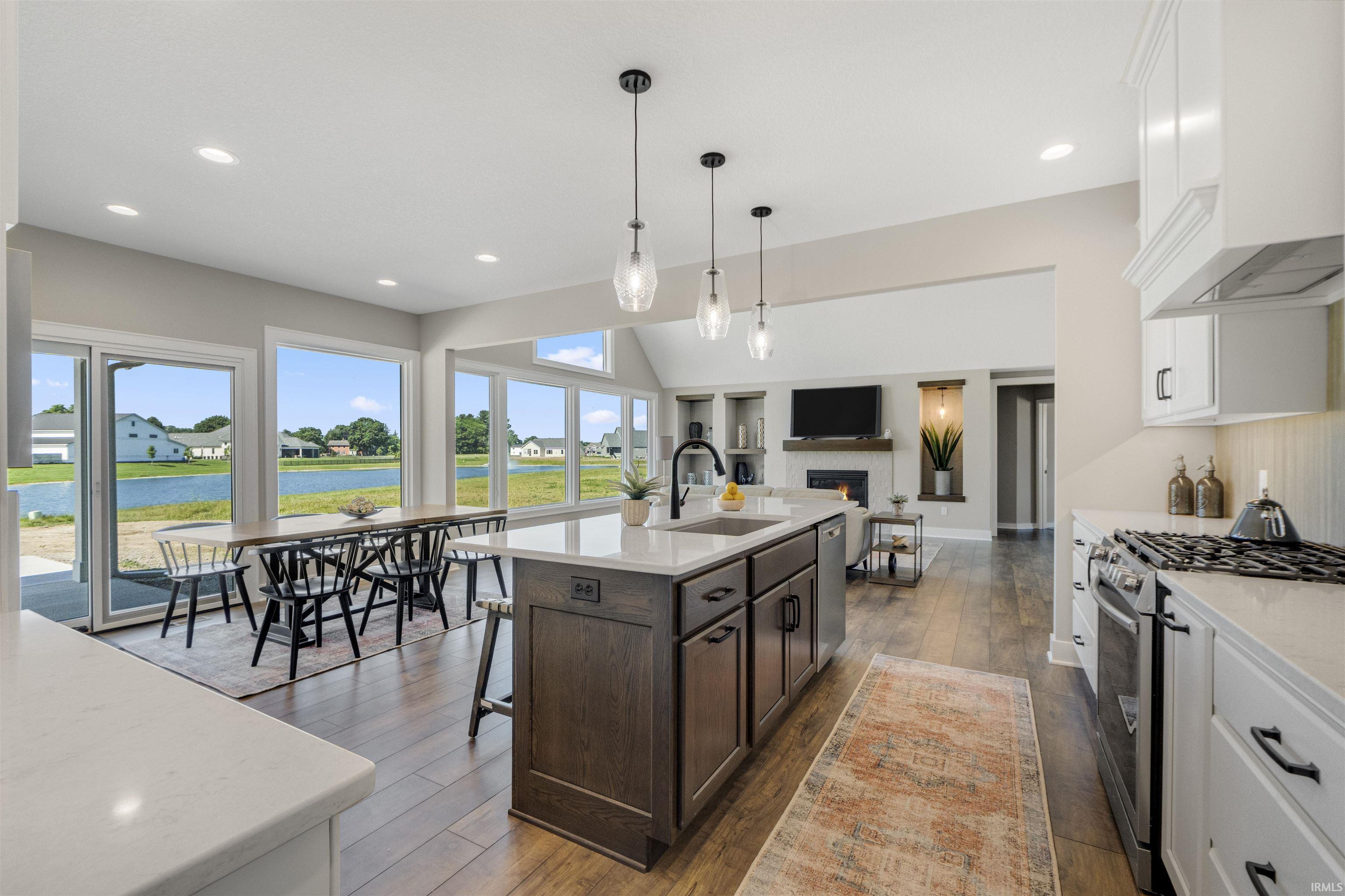 Photo 15 of 17645 Monza Pass