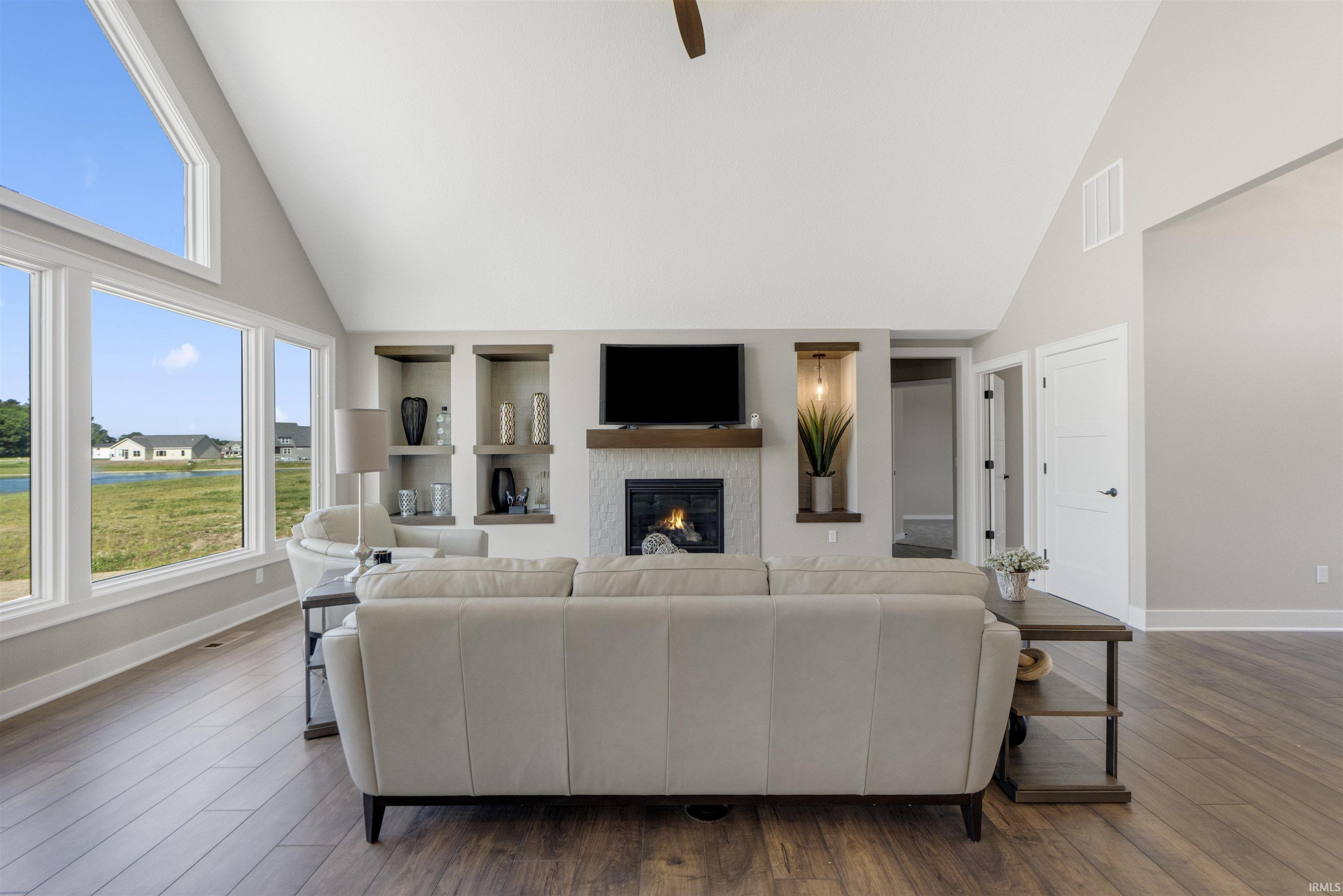 Photo 6 of 17645 Monza Pass