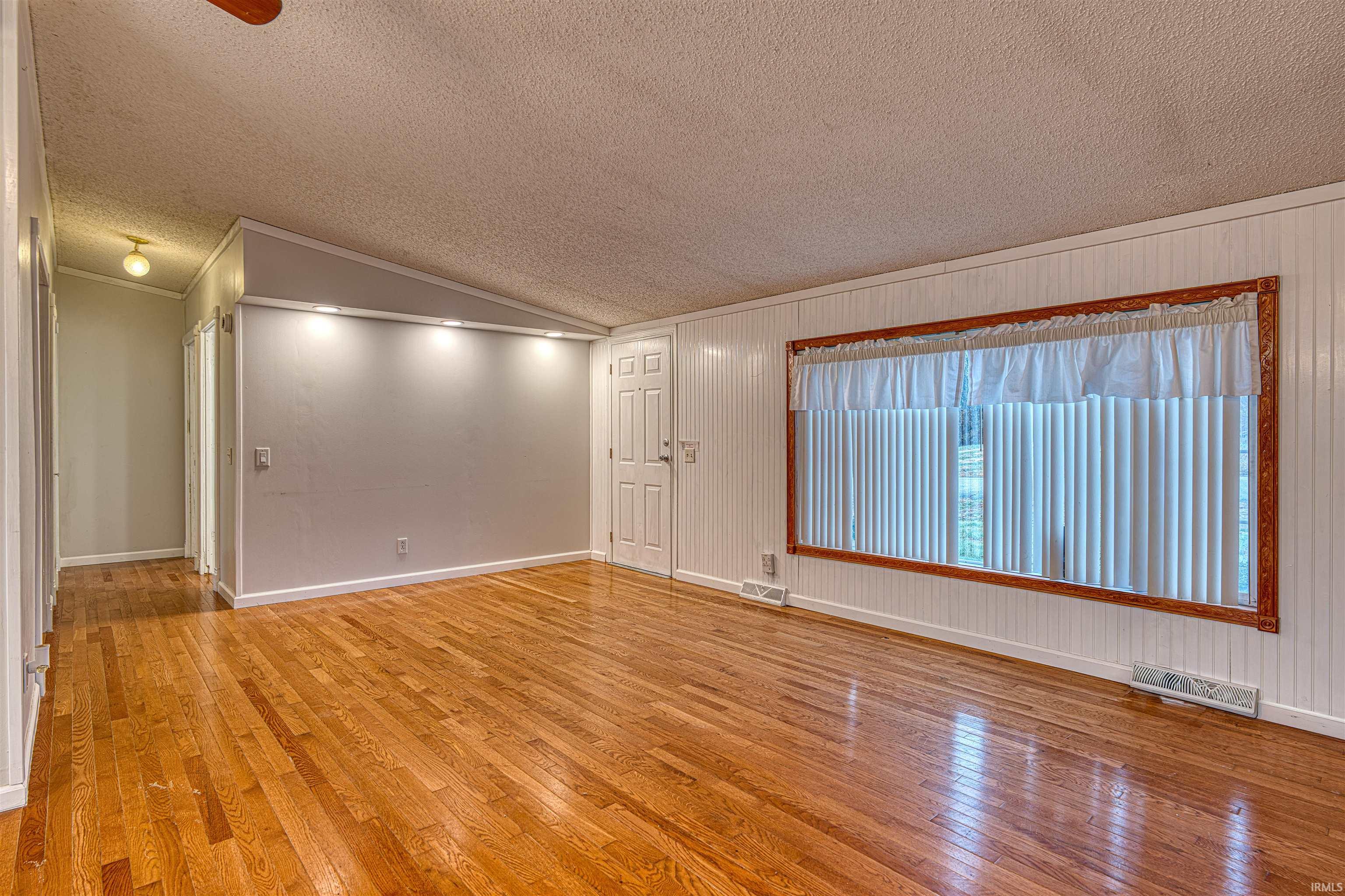 Homes for sale in Evansville, IN | 11101 Country Homes Dr, Evansville, IN 47712 | MLS# 202606709