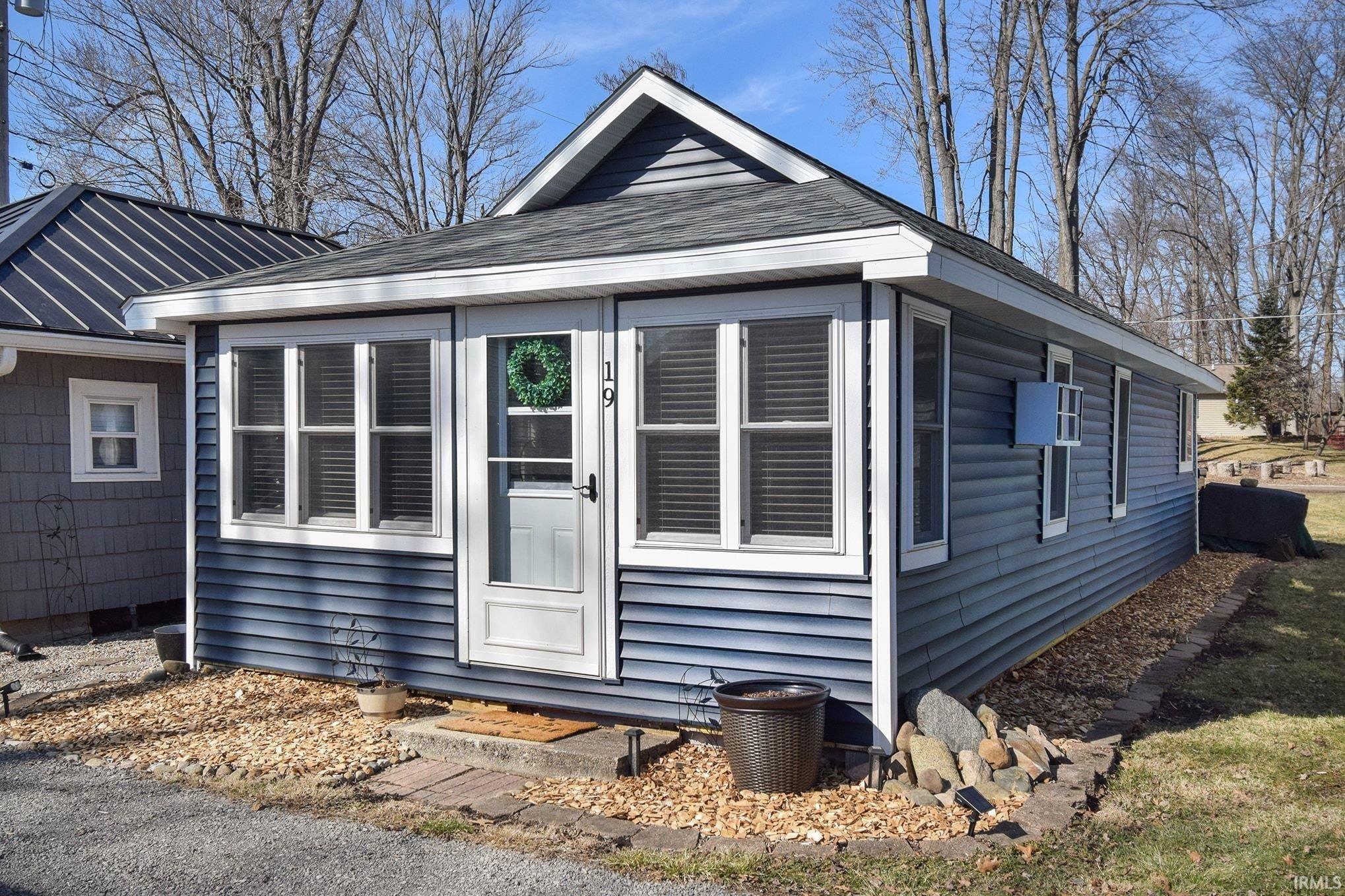 Photo 1 of 19 EMS W16C Lane