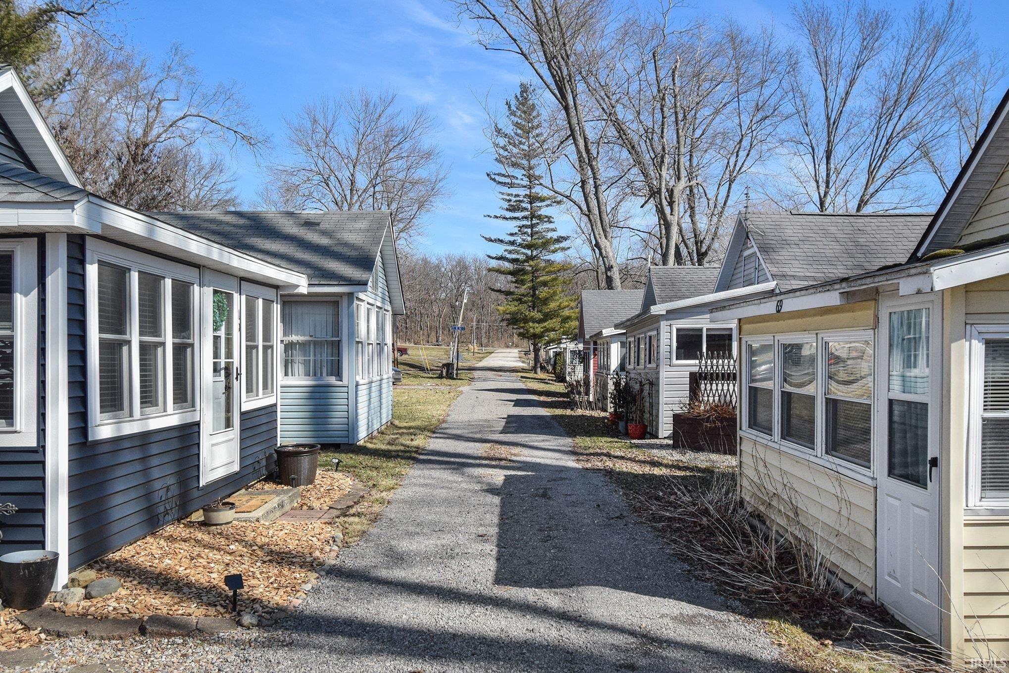 Photo 7 of 19 EMS W16C Lane