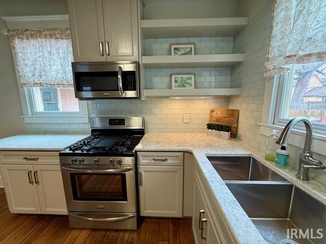 Photo 11 of 820 W Jefferson Boulevard