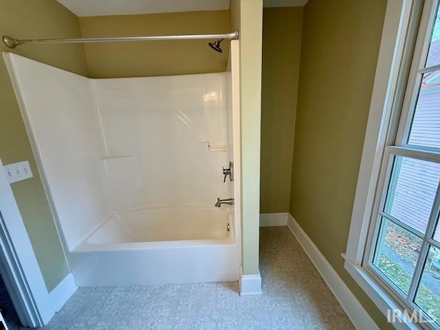 Photo 30 of 820 W Jefferson Boulevard