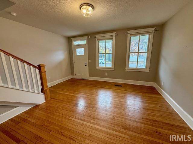 Photo 6 of 820 W Jefferson Boulevard